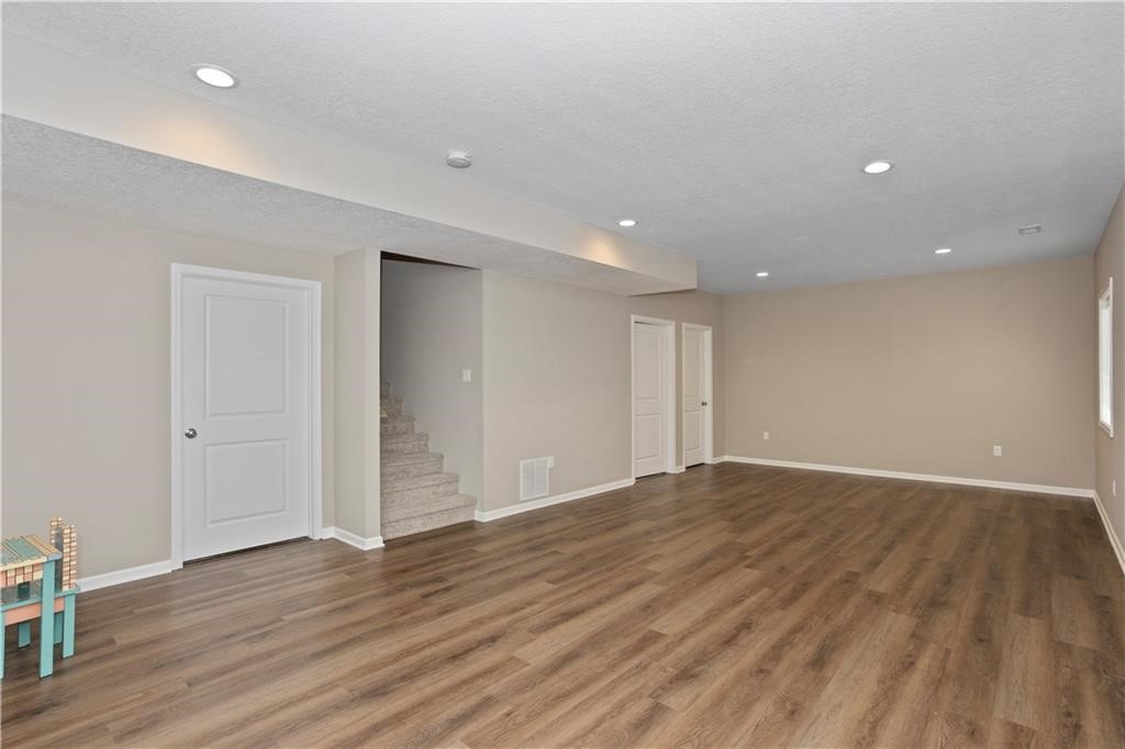 402 SW Prairie Trail Parkway