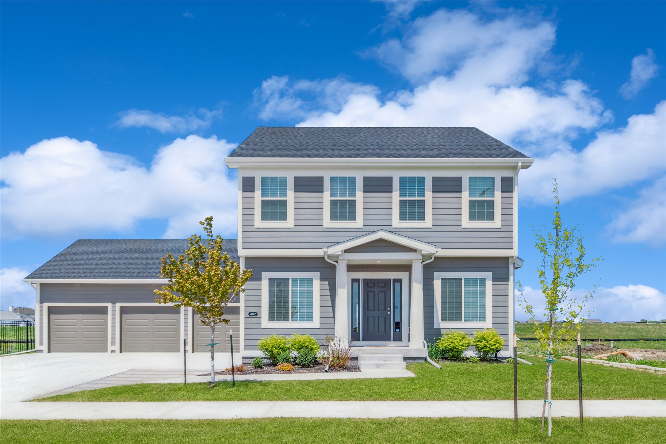 402 SW Prairie Trail Parkway