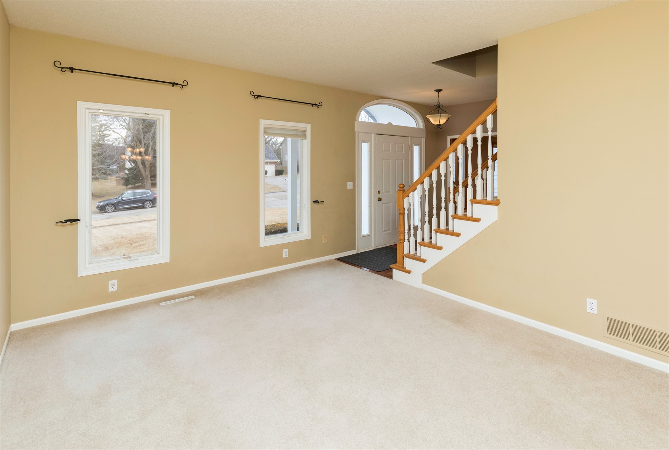 13815 Rosewood Drive