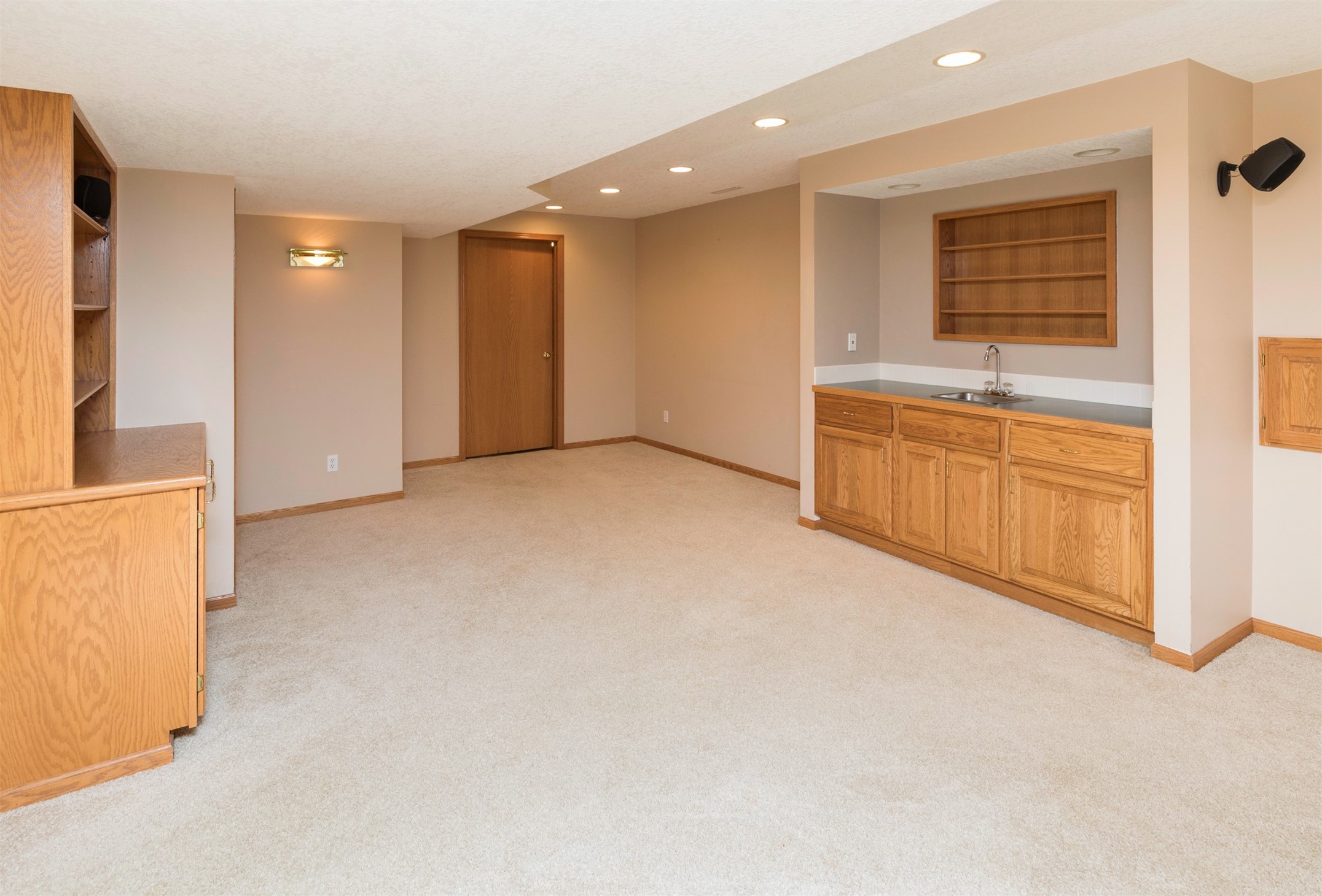 13815 Rosewood Drive