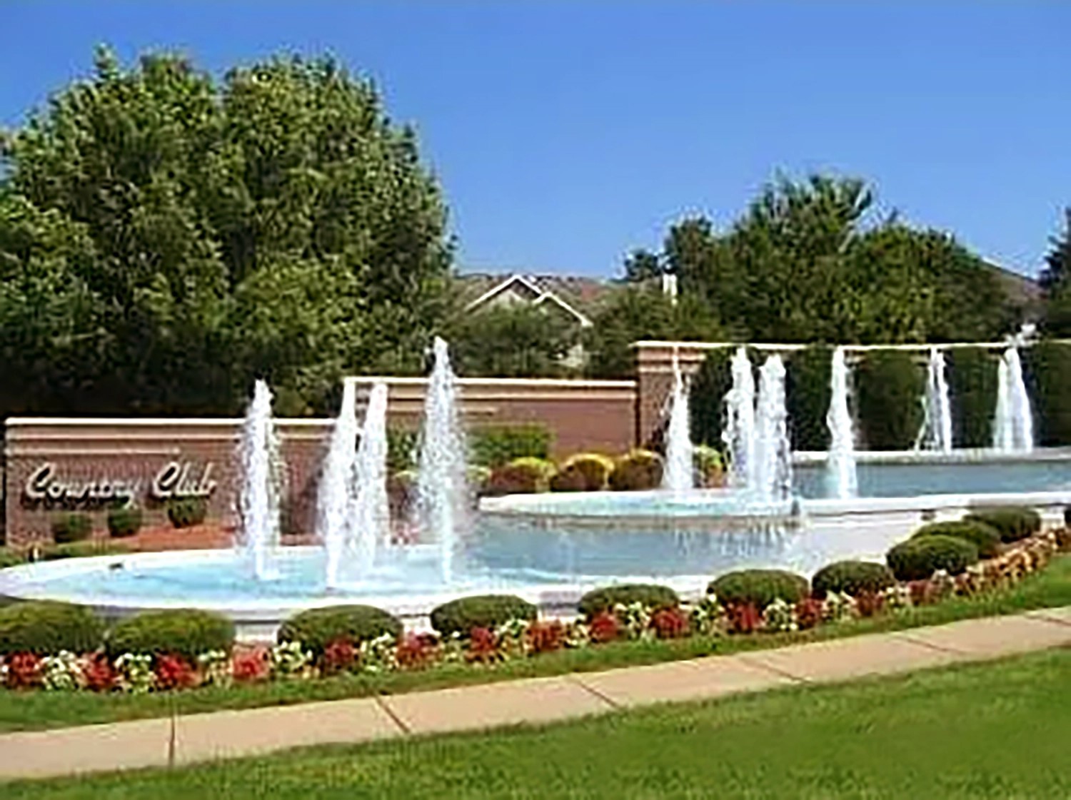 13815 Rosewood Drive