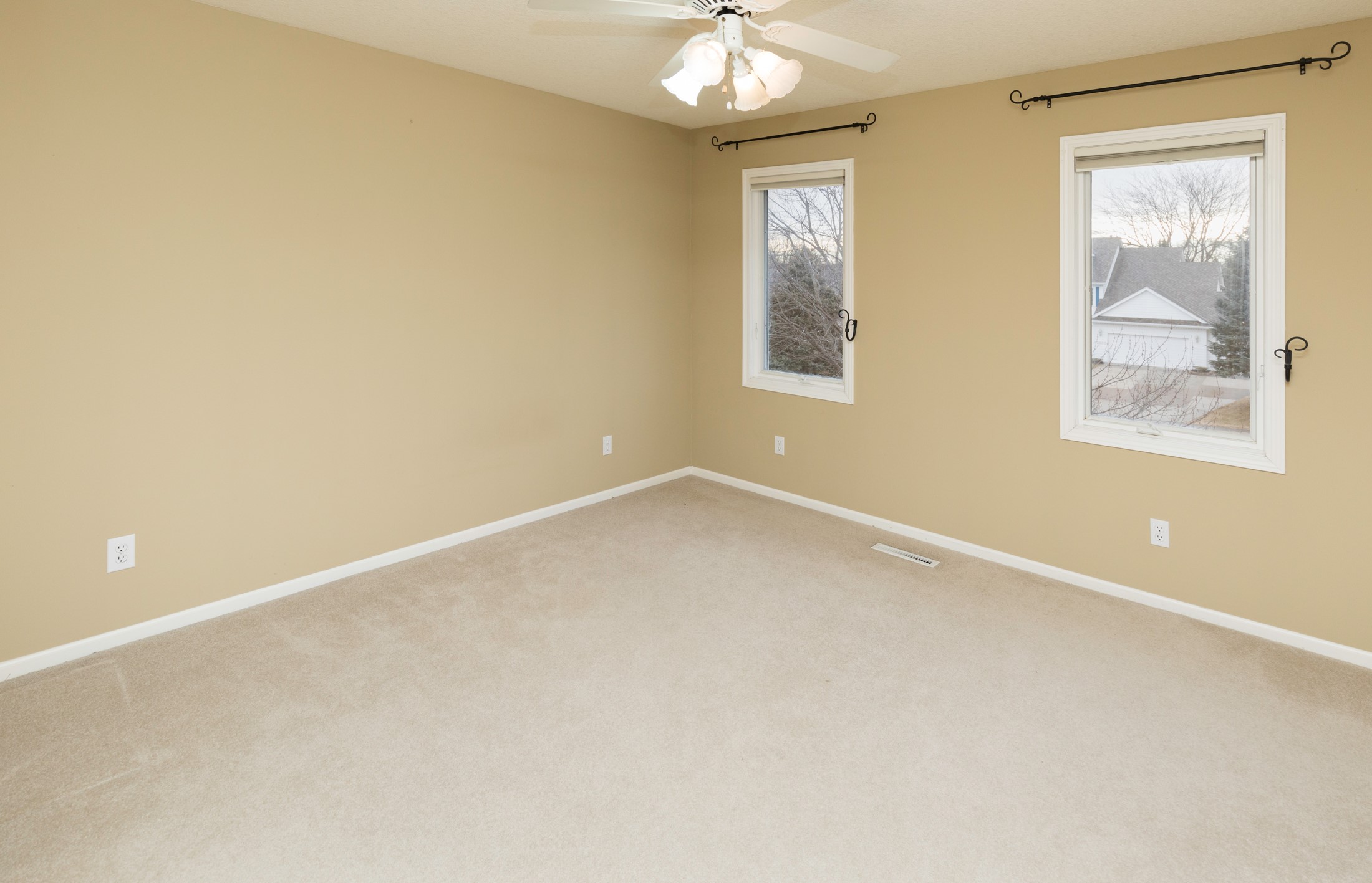 13815 Rosewood Drive