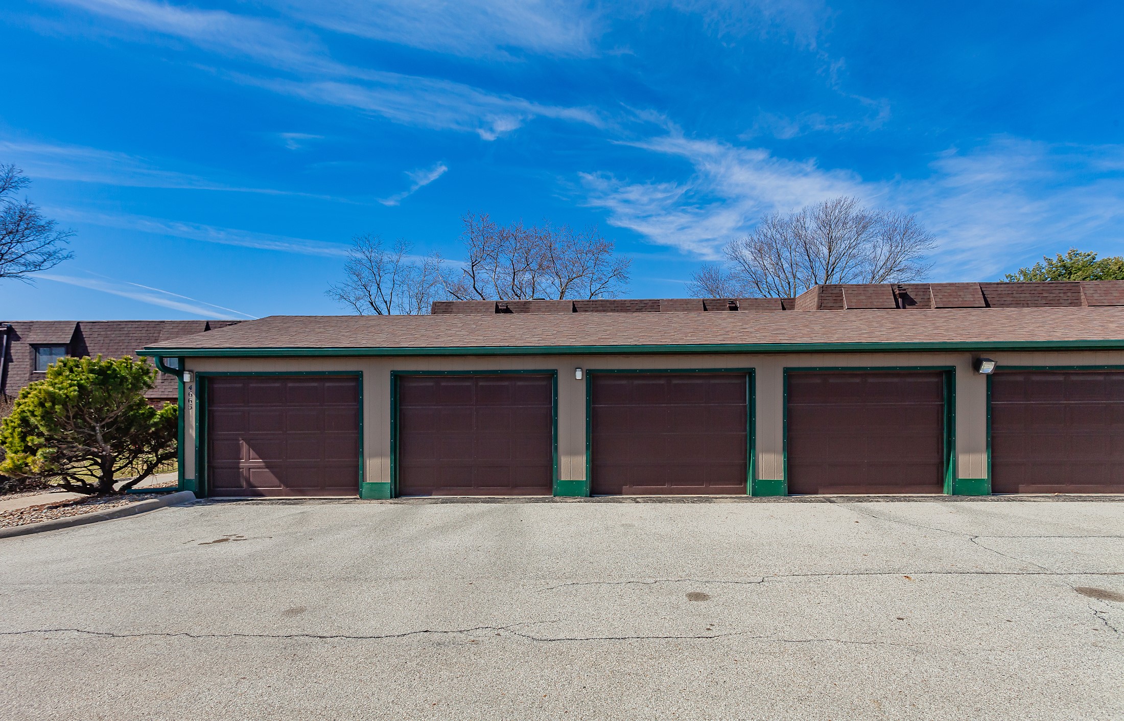 4665 Woodland Avenue 3