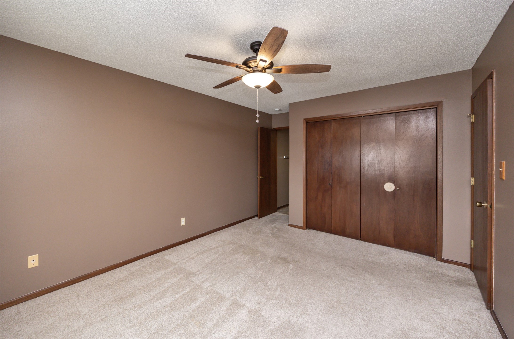 4665 Woodland Avenue 3