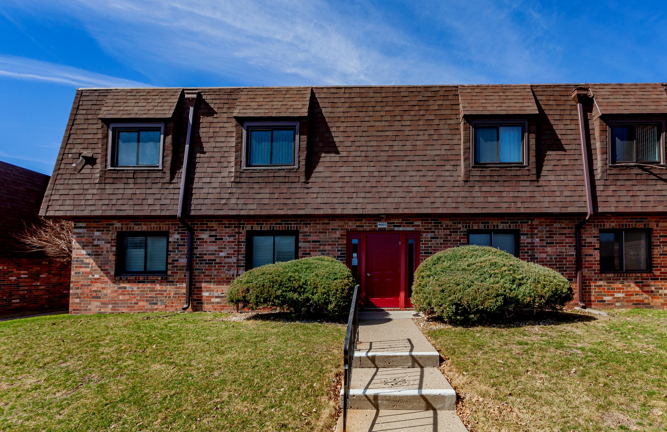 4665 Woodland Avenue 3