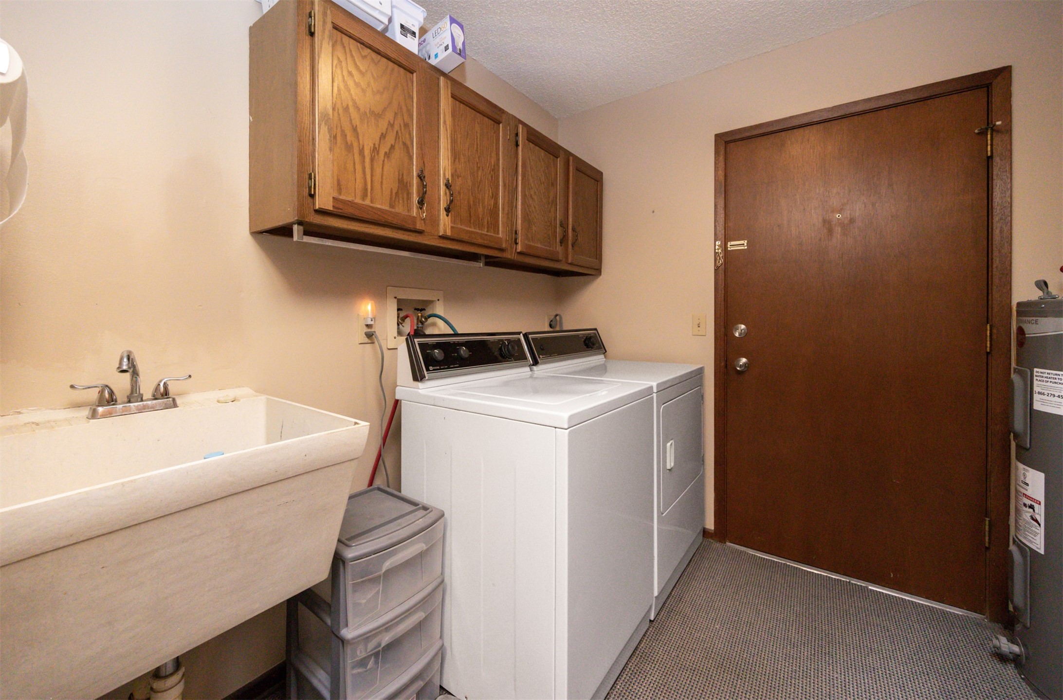 4665 Woodland Avenue 3