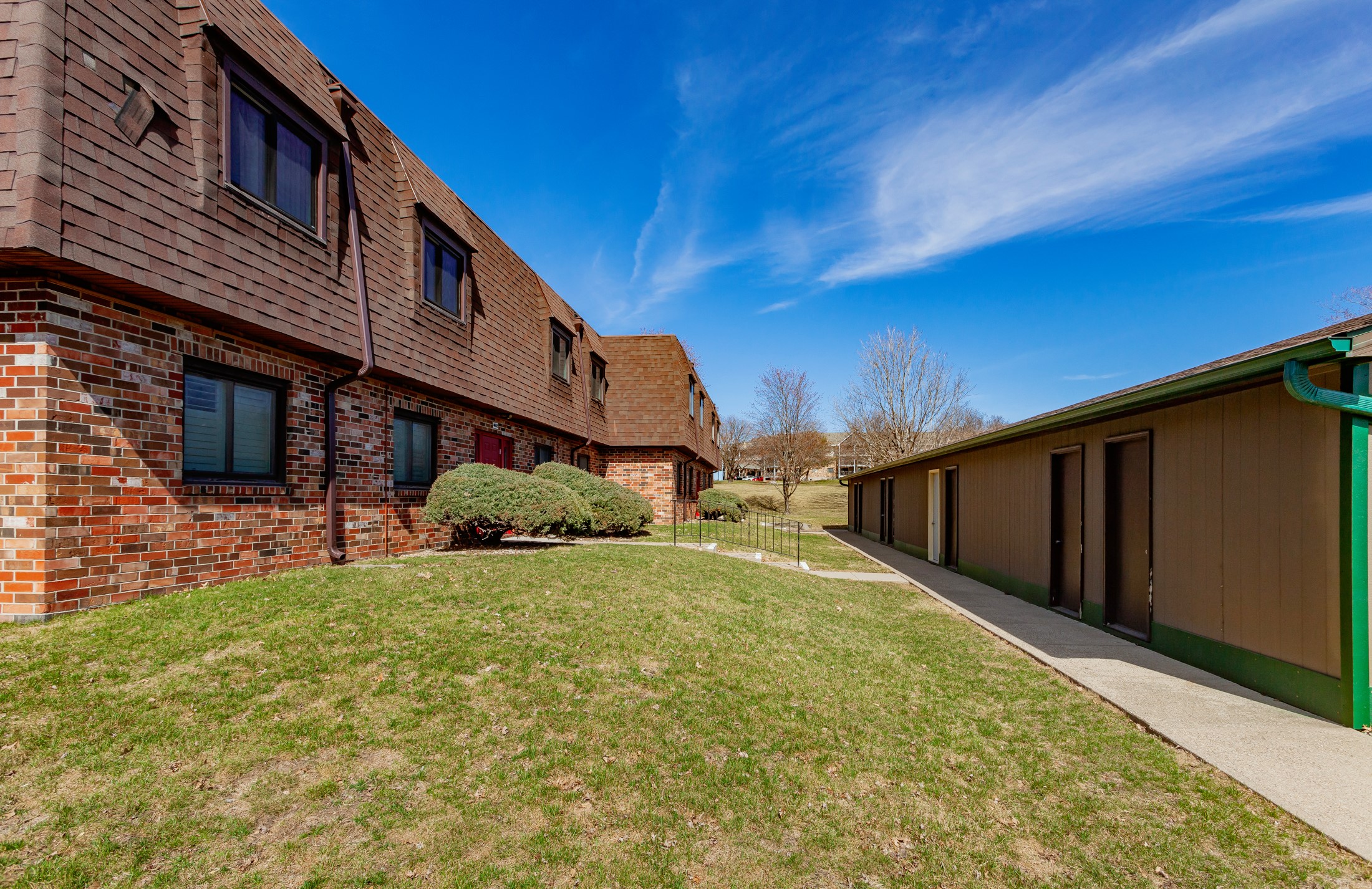 4665 Woodland Avenue 3