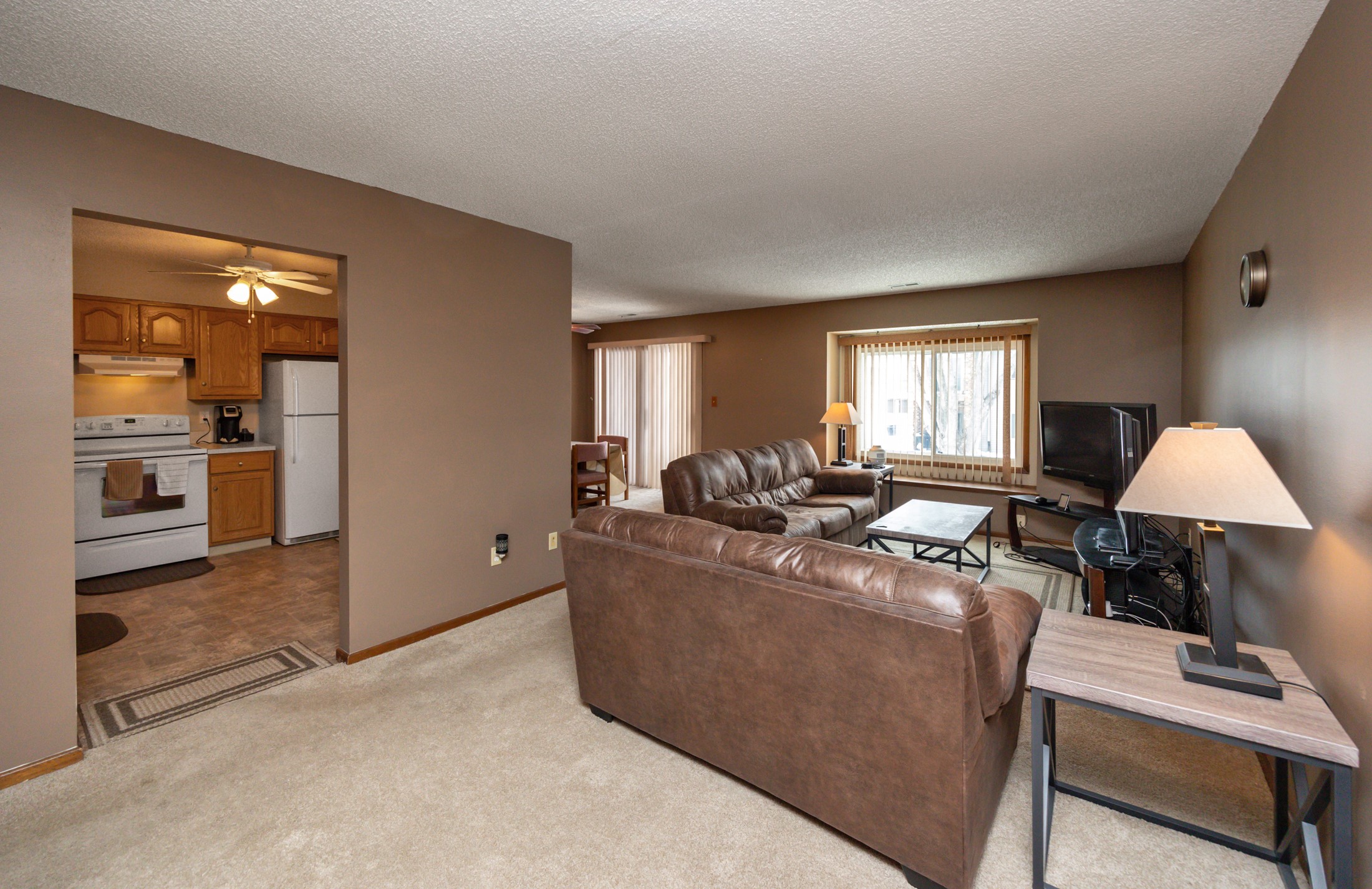 4665 Woodland Avenue 3