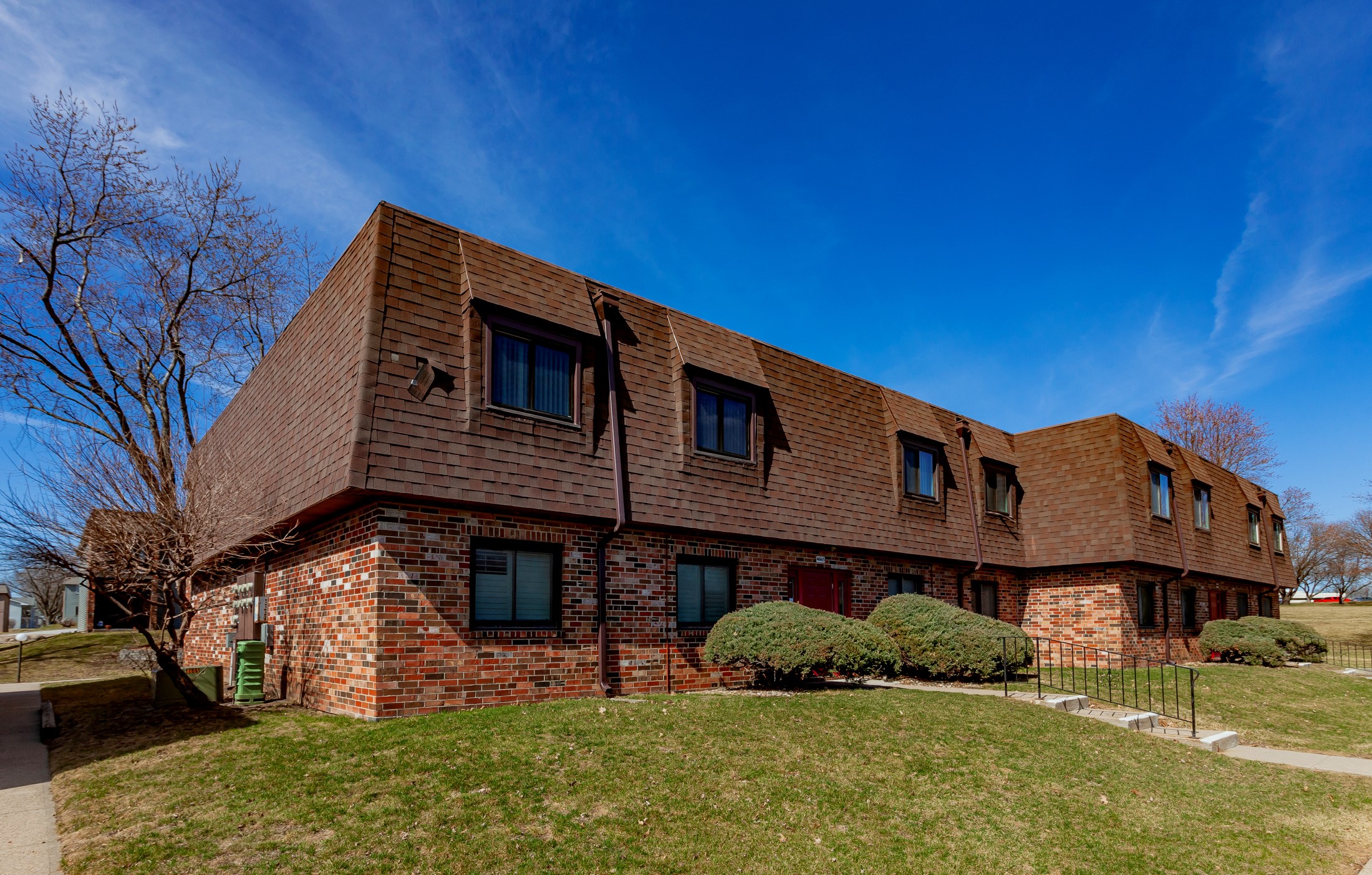 4665 Woodland Avenue 3