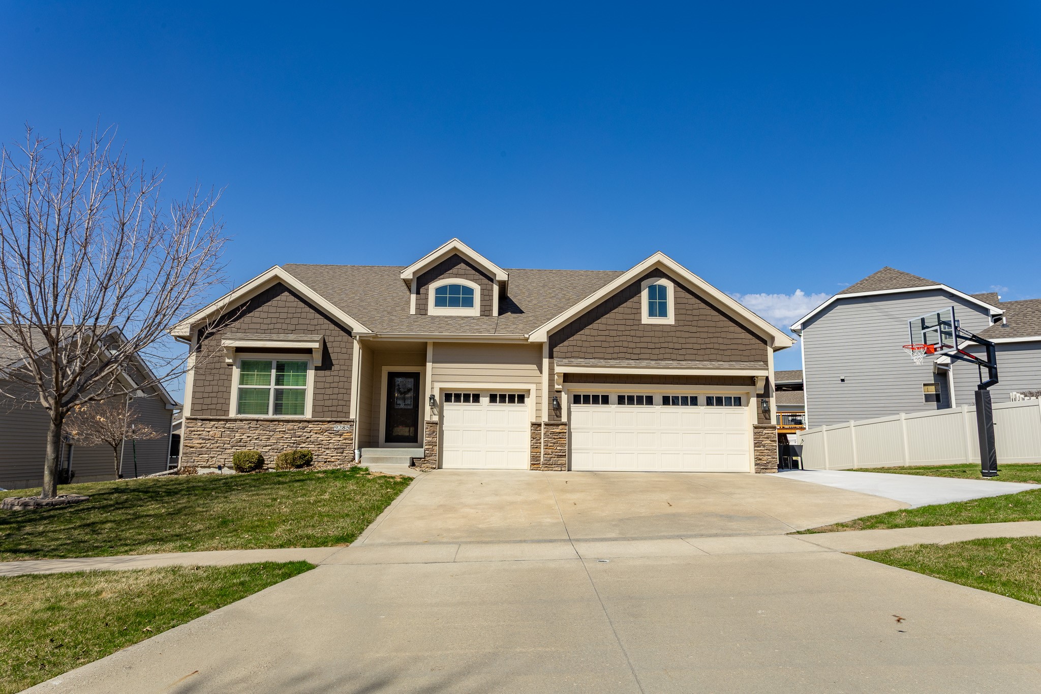 9285 Sugar Creek Circle