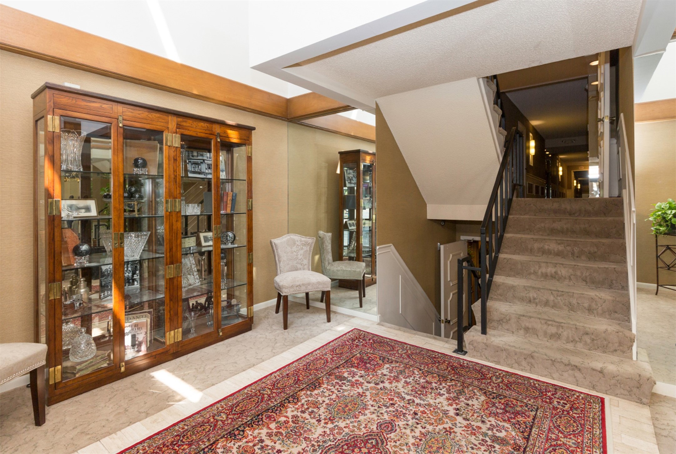 4323 Grand Avenue 321