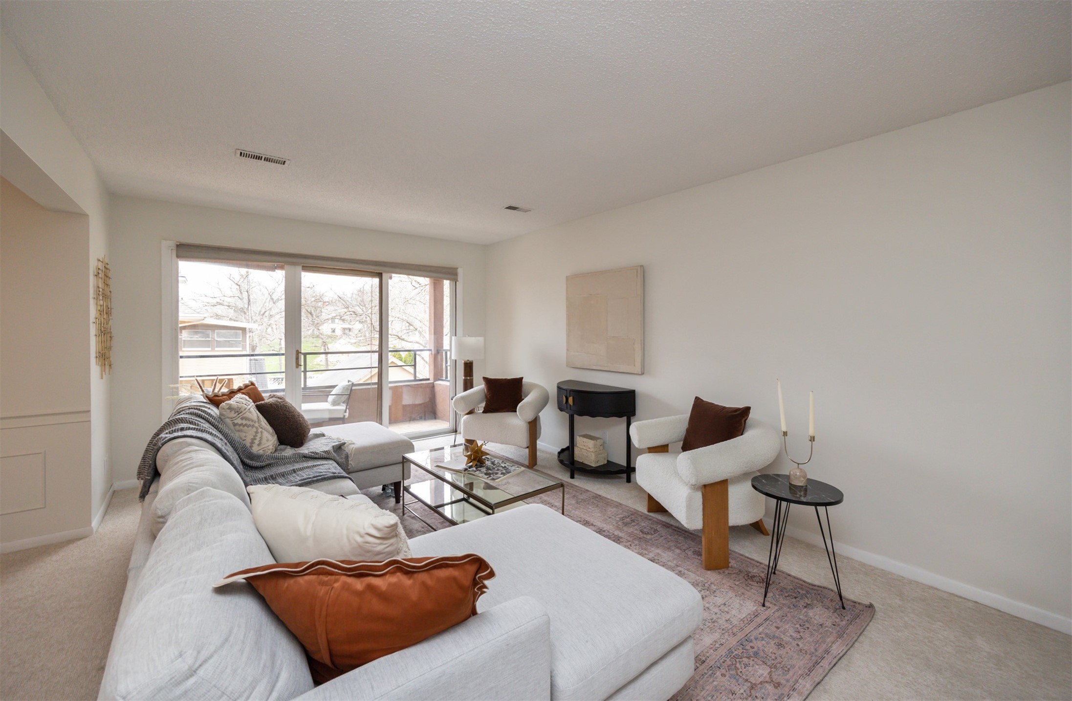 4323 Grand Avenue 321