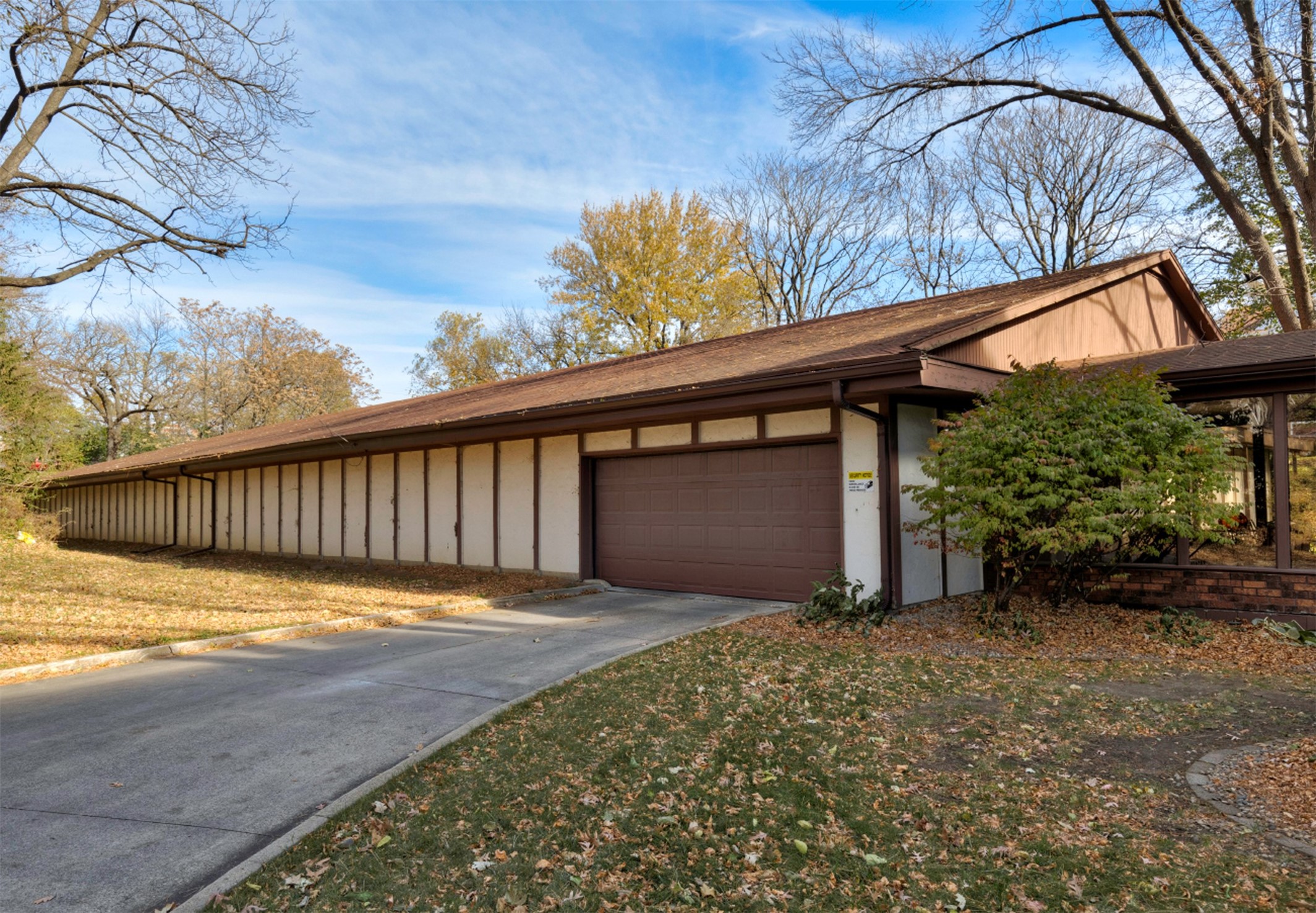 4323 Grand Avenue 321