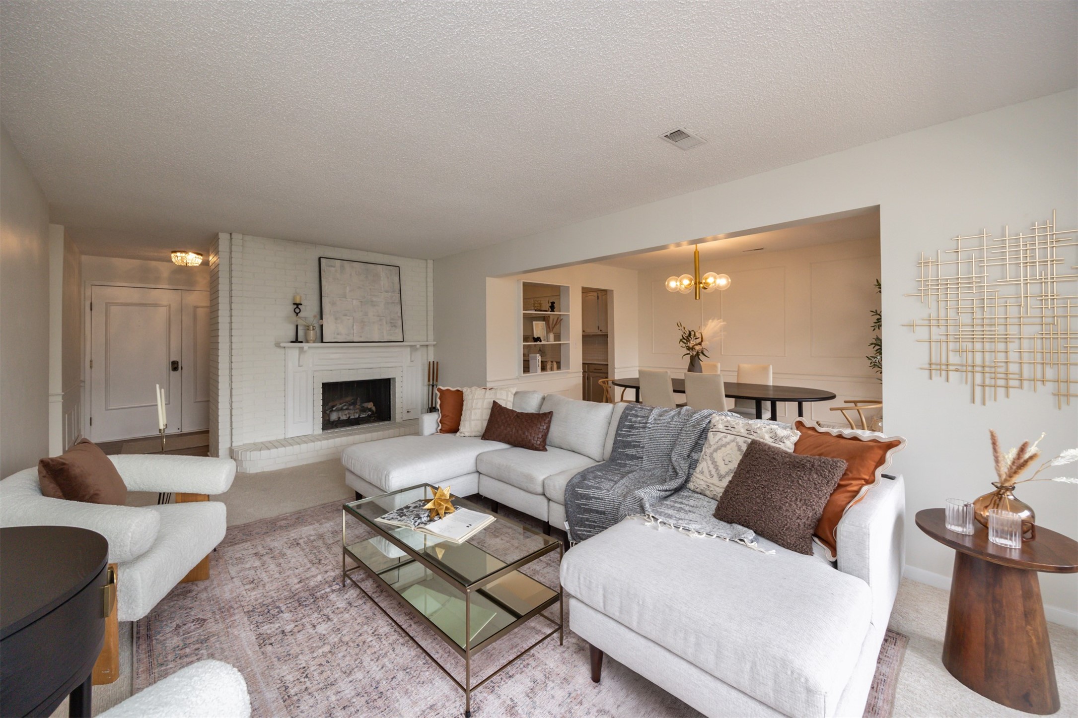 4323 Grand Avenue 321