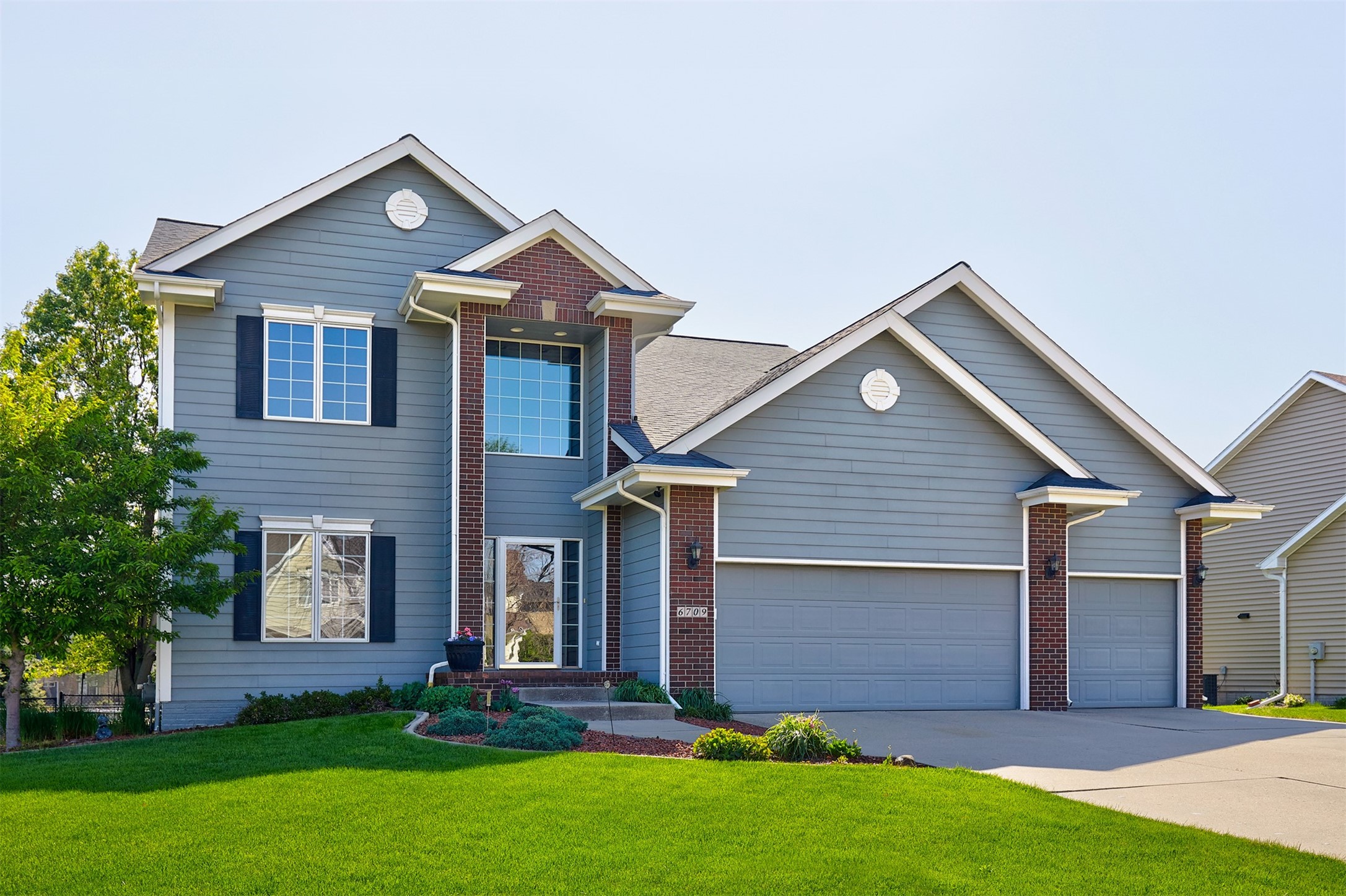 6709 Cheldon Court
