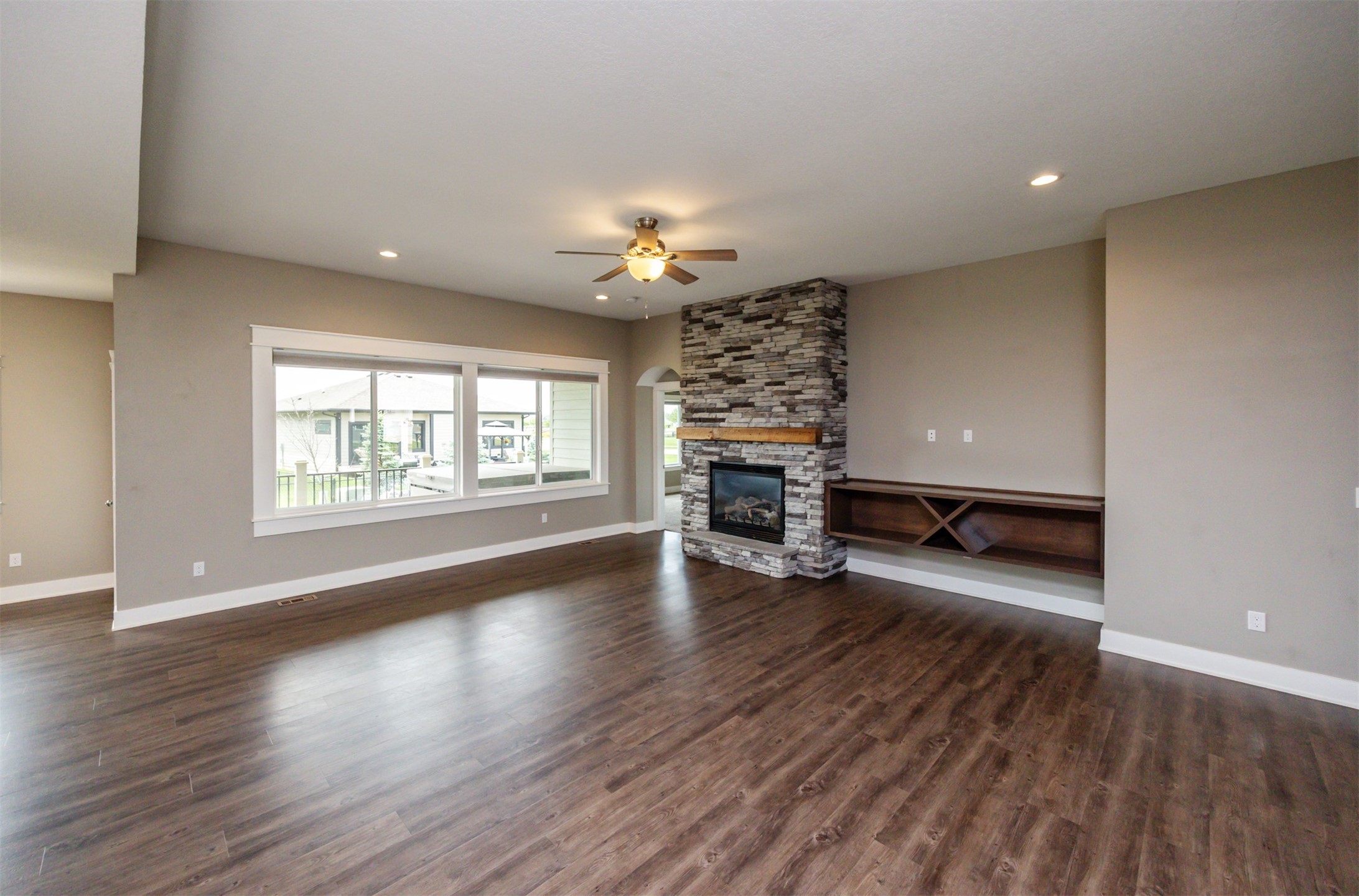 1412 NE Aspen Court