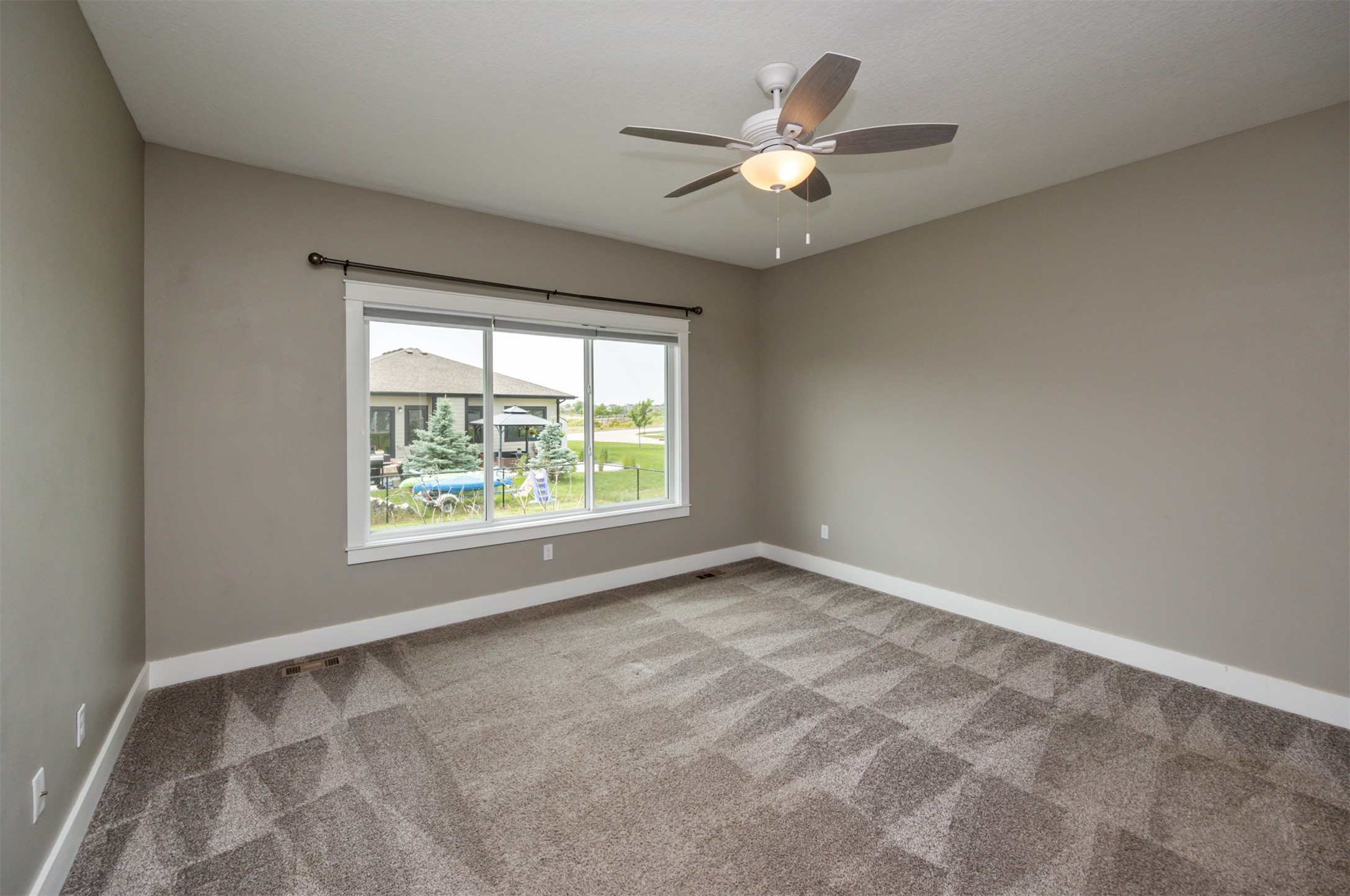 1412 NE Aspen Court