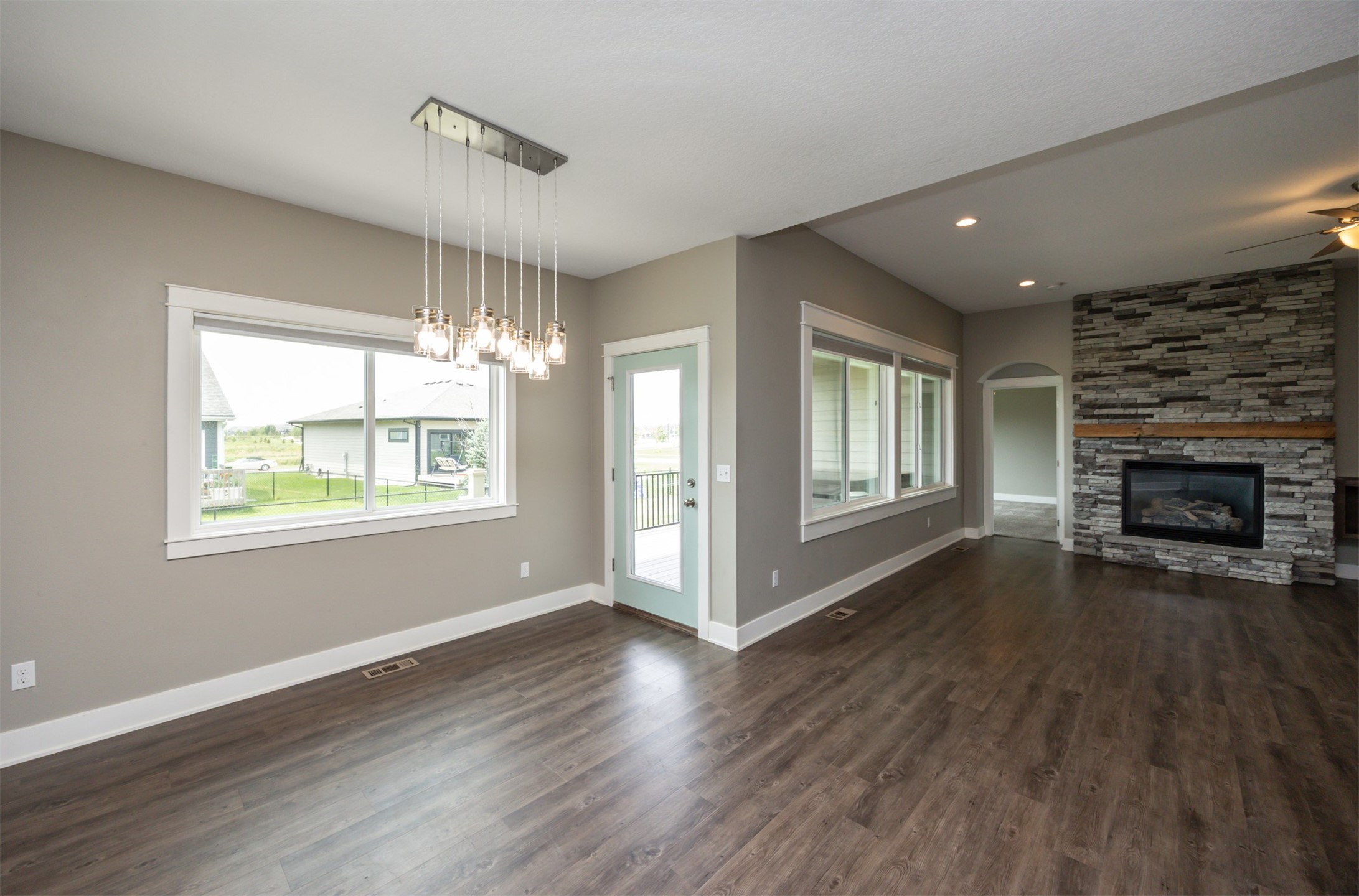 1412 NE Aspen Court