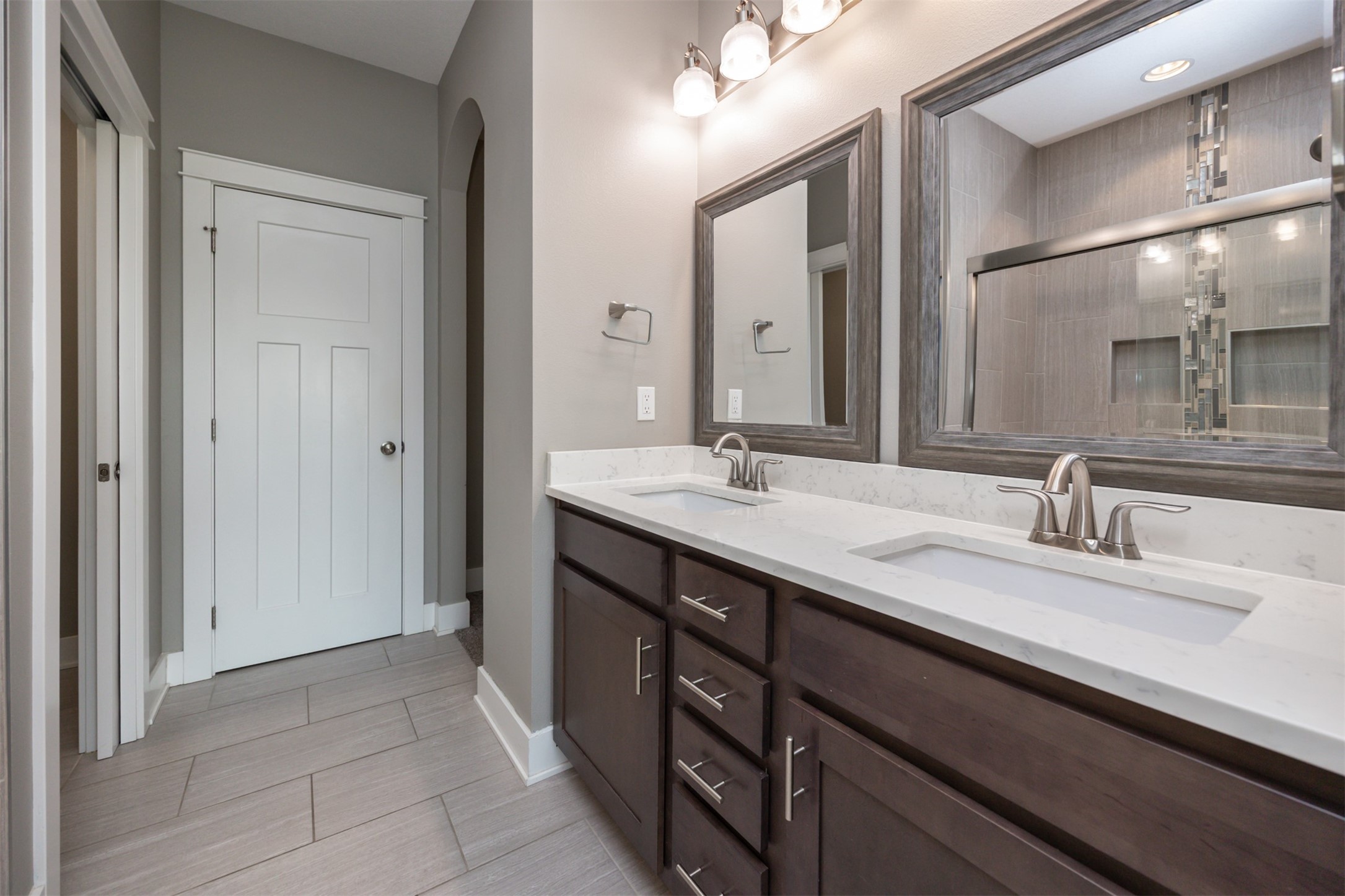 1412 NE Aspen Court