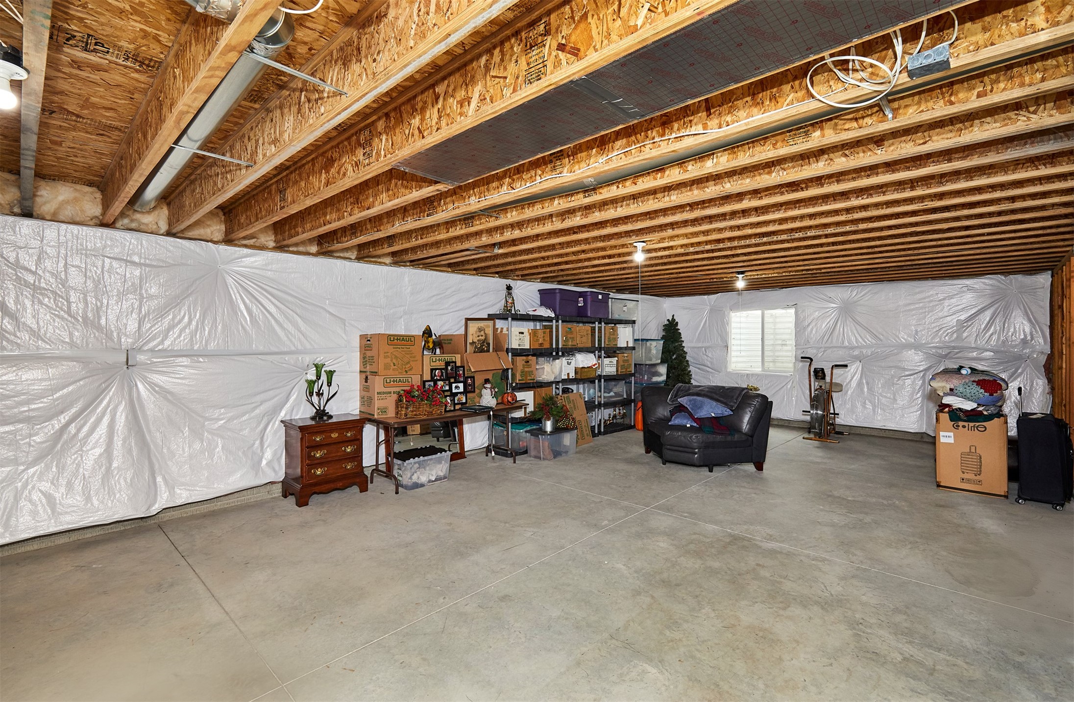 690 SE Driftwood Lane