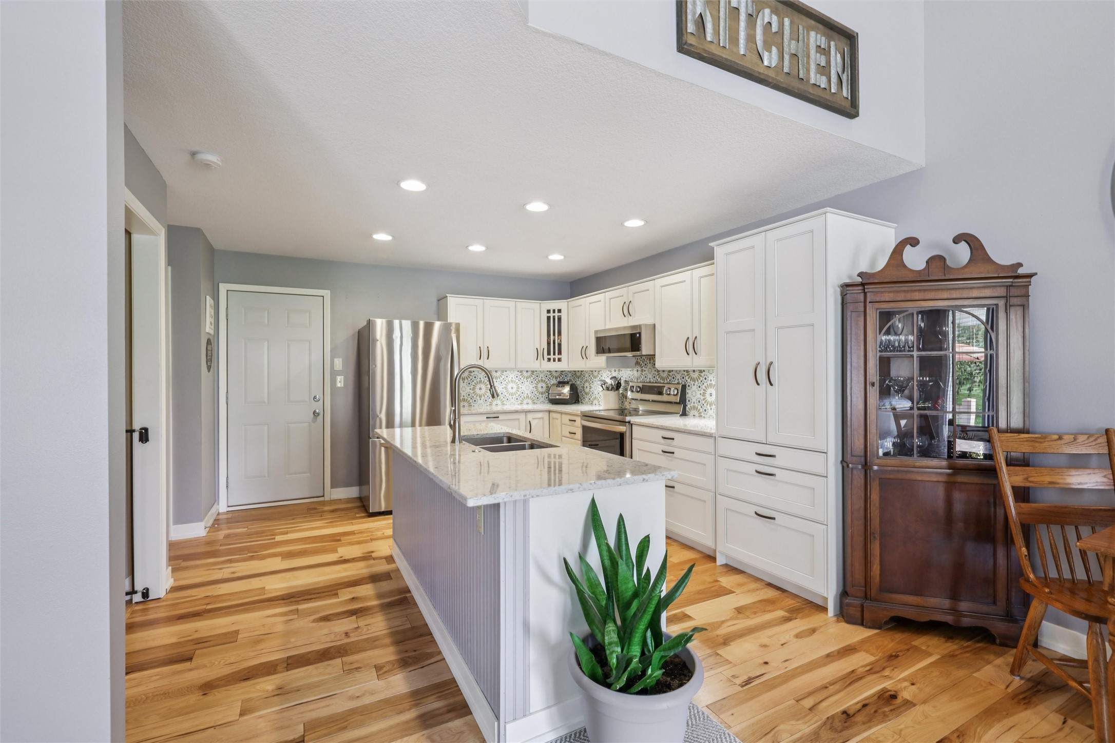 15403 Walnut Hills Drive