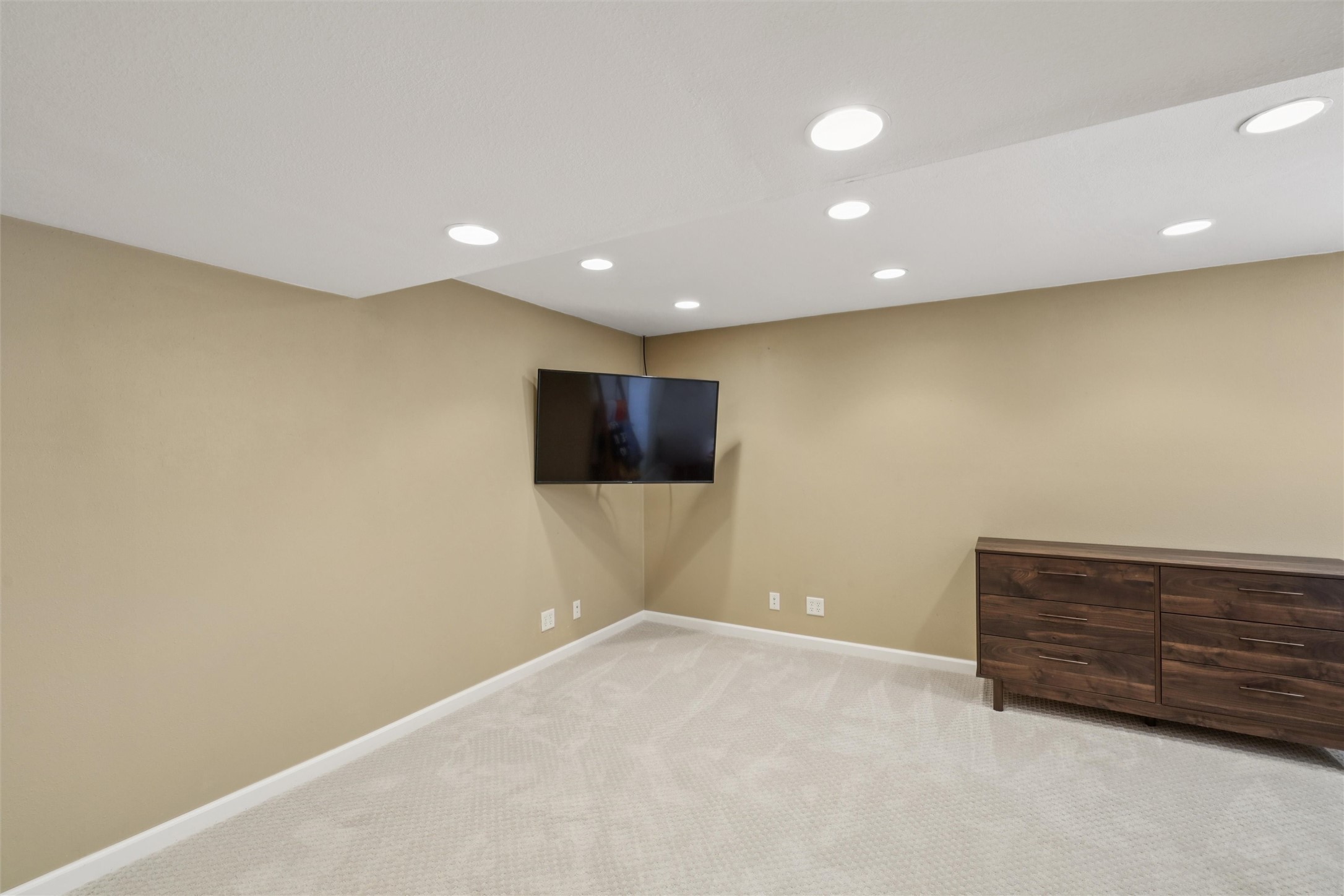 15403 Walnut Hills Drive