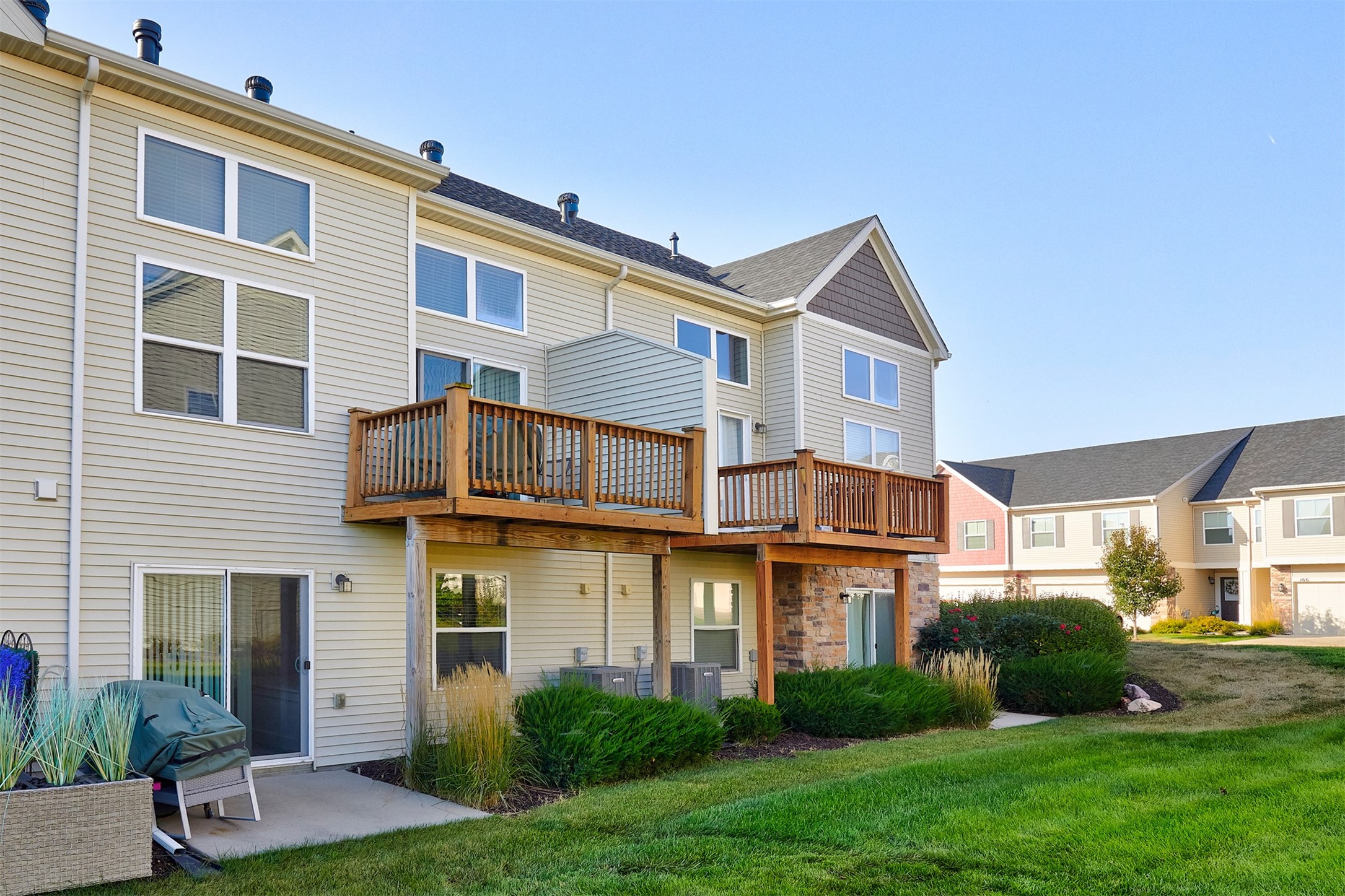 7887 Cottonwood Lane