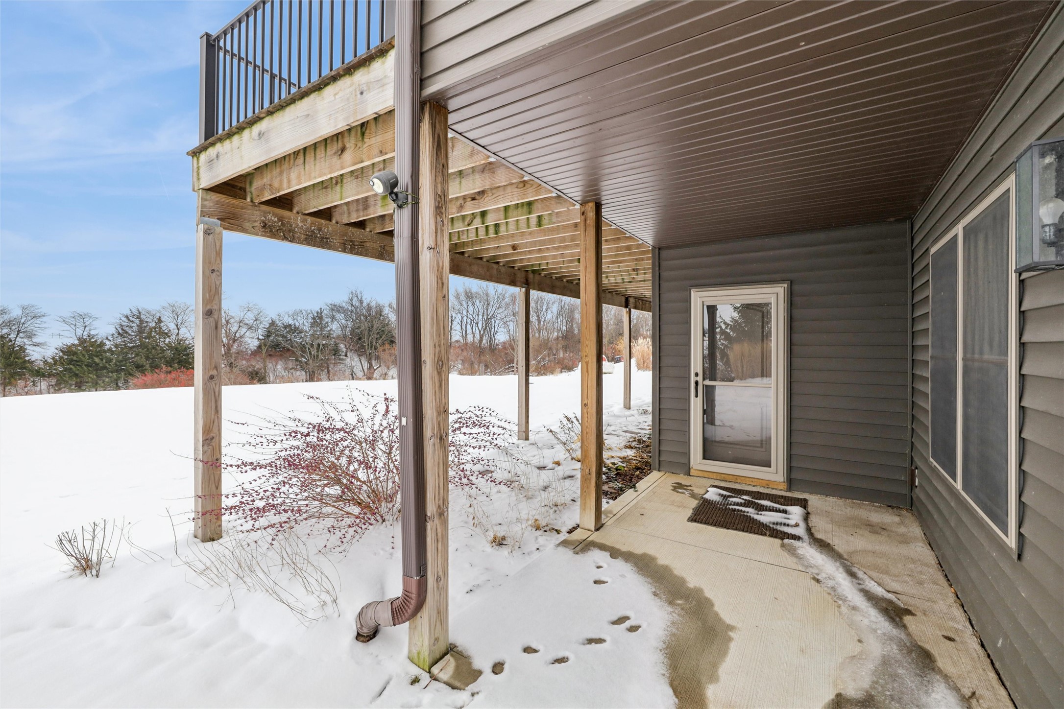 14589 NE White Oak Drive