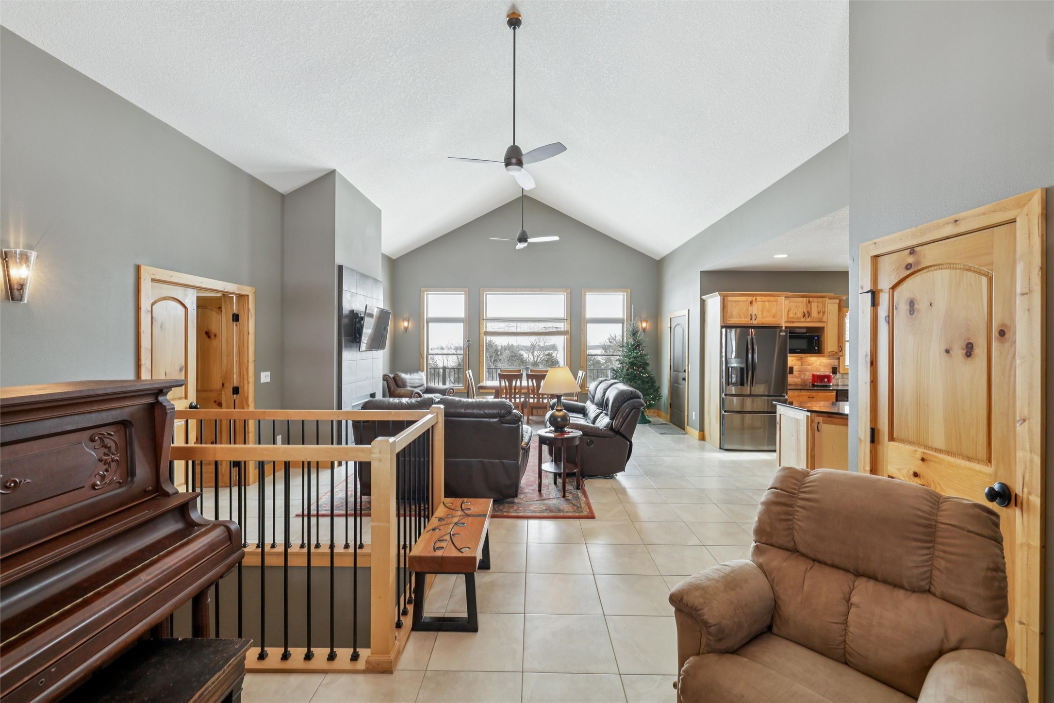 14589 NE White Oak Drive
