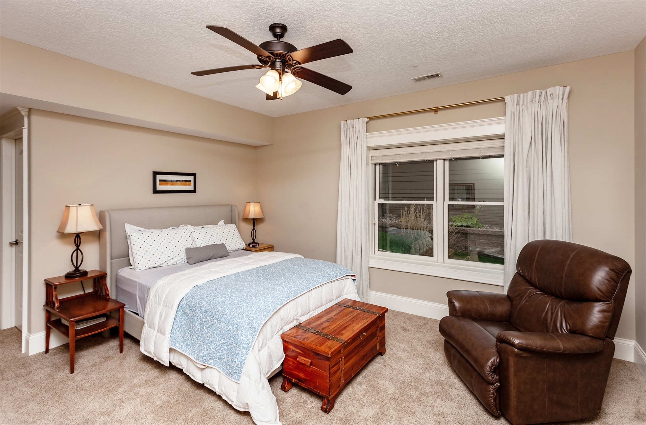 15501 Plum Drive