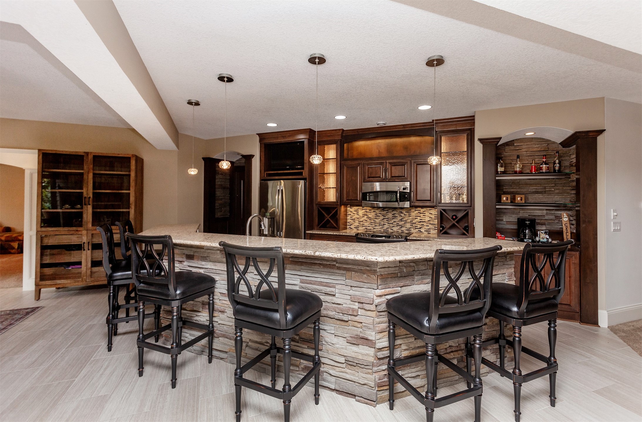 15501 Plum Drive