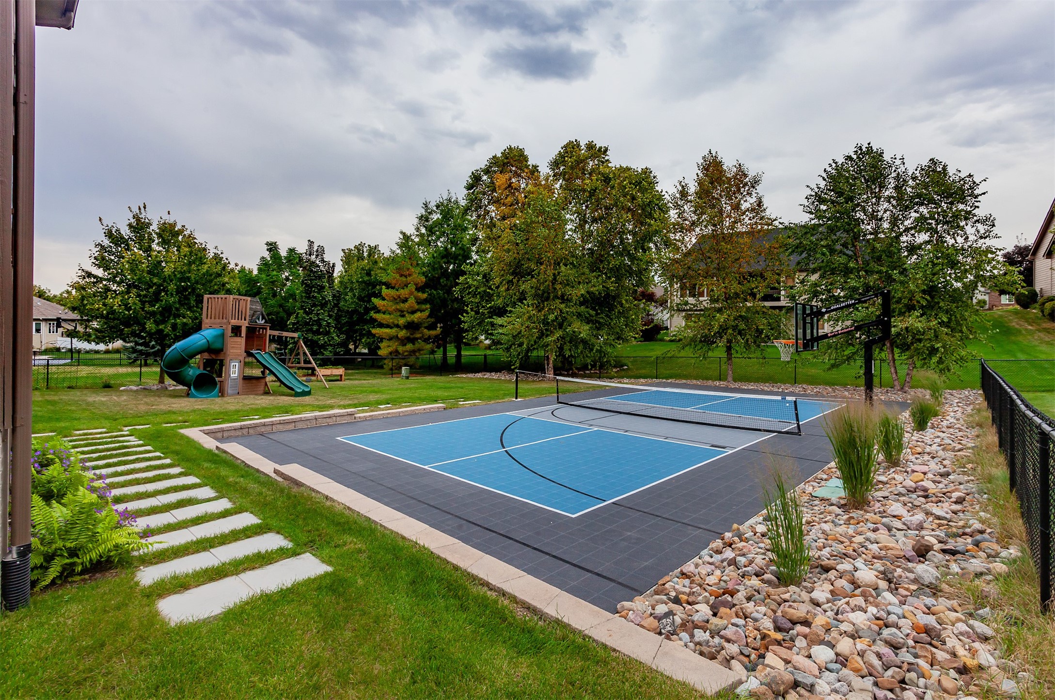 15501 Plum Drive