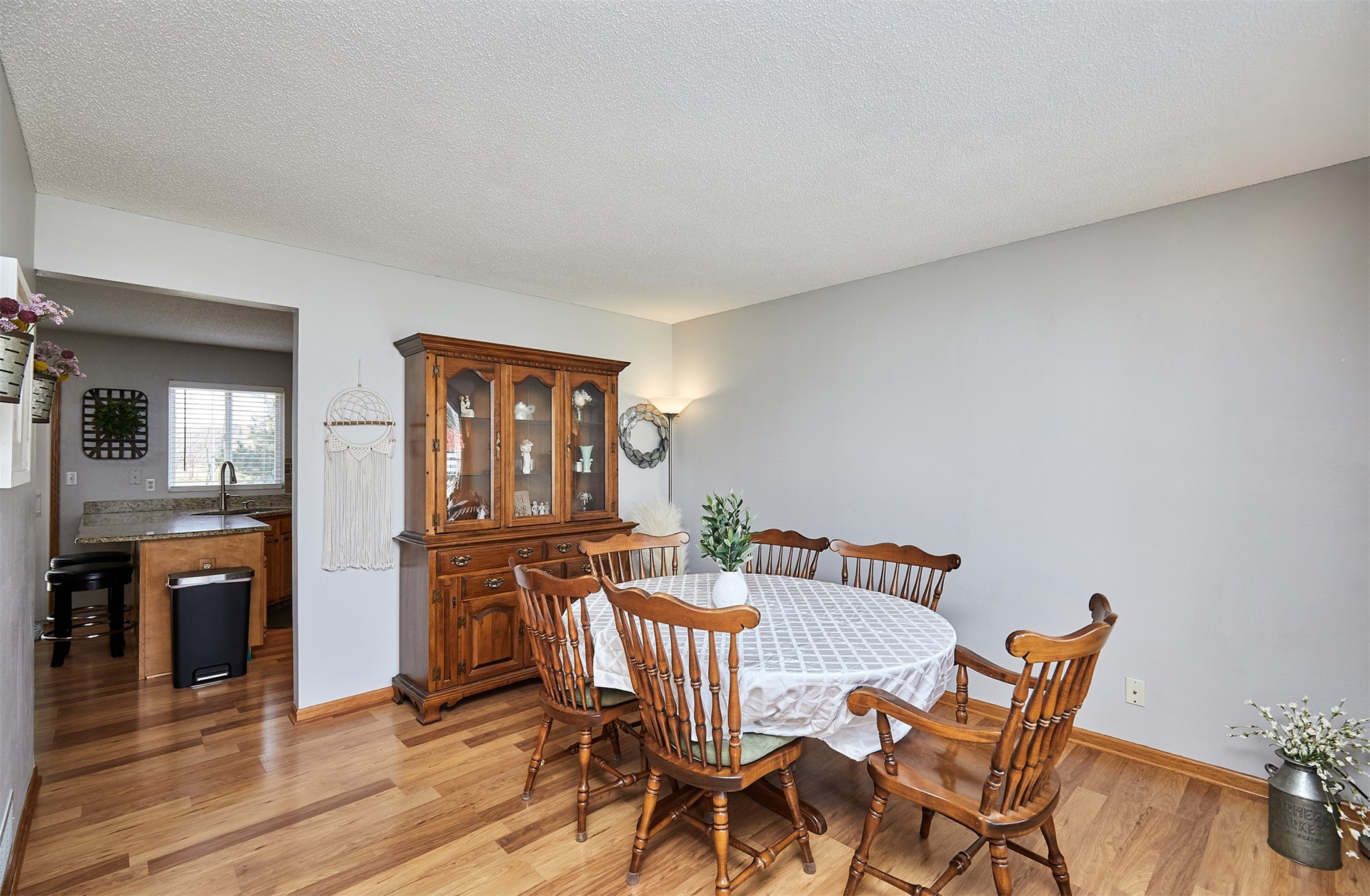 1018 S 50th Place