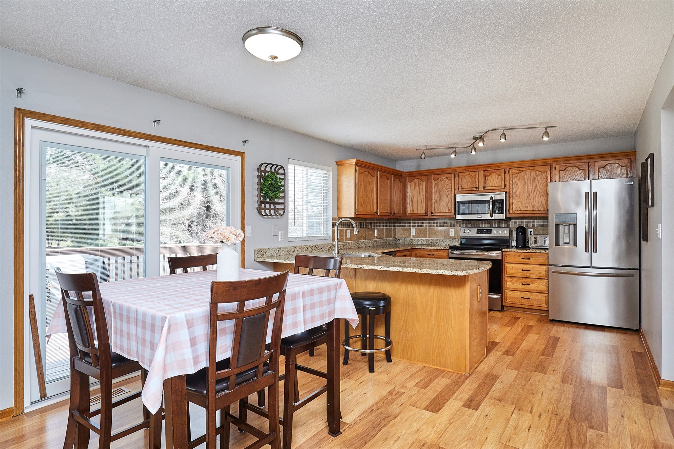 1018 S 50th Place