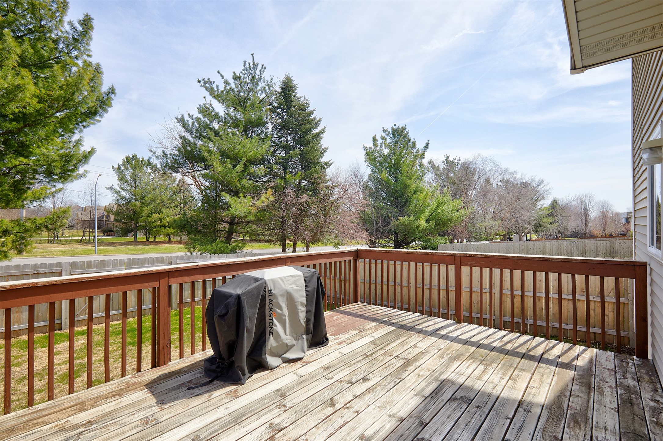 1018 S 50th Place