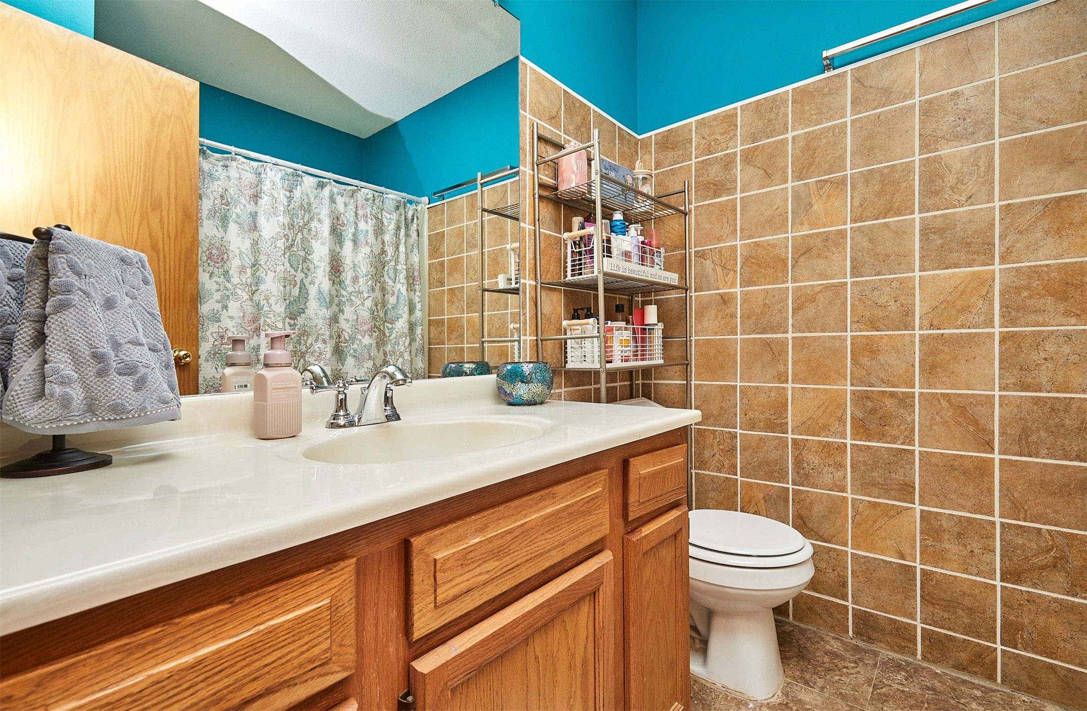 1018 S 50th Place