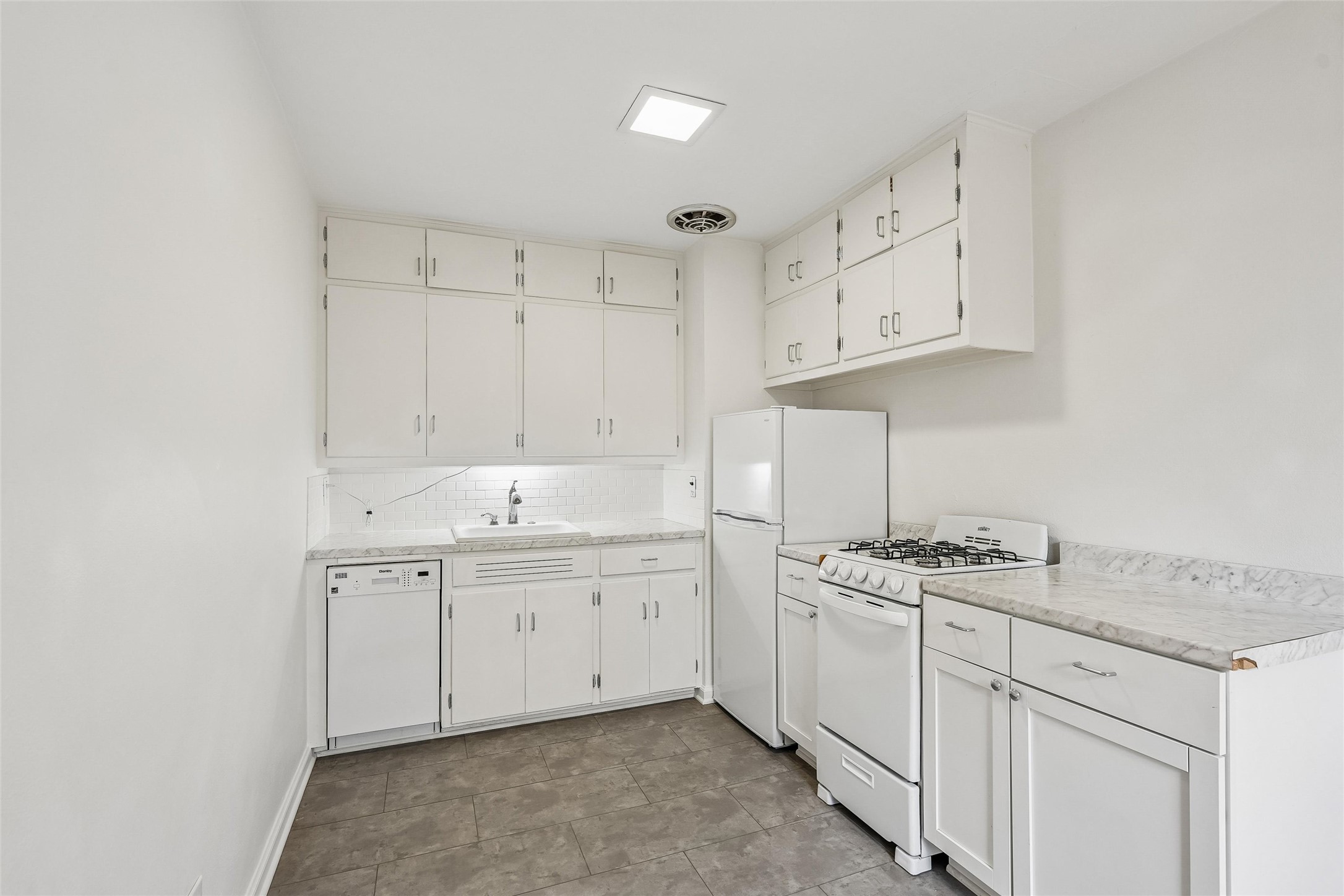 576 & 578 SW 42nd Street