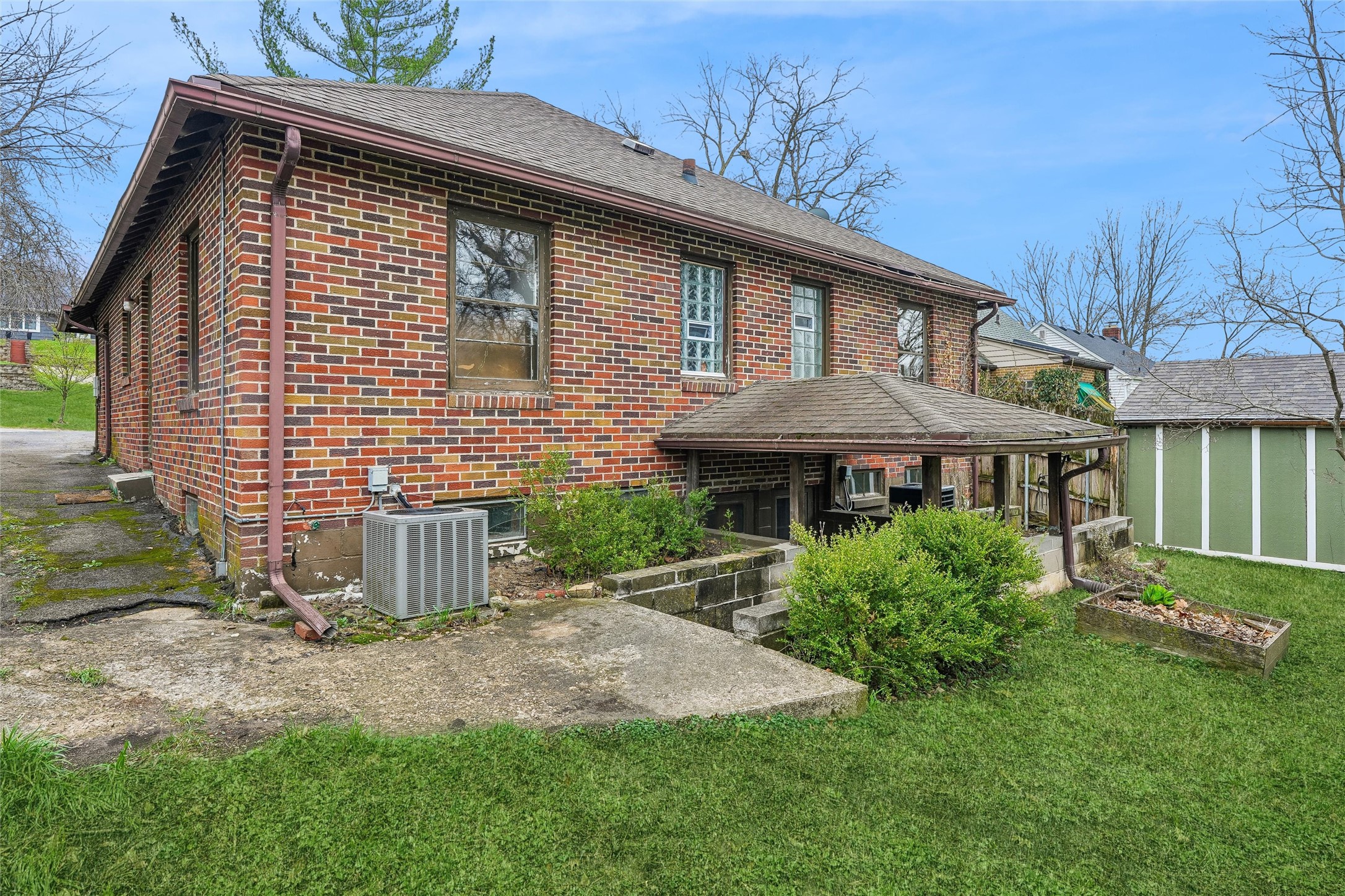 576 & 578 SW 42nd Street