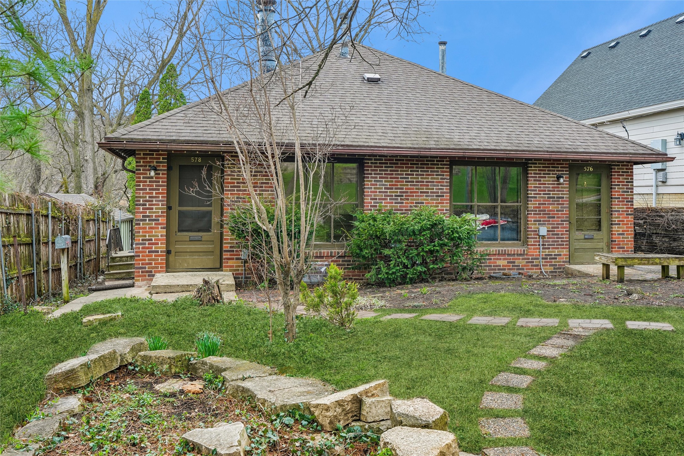 576 & 578 SW 42nd Street
