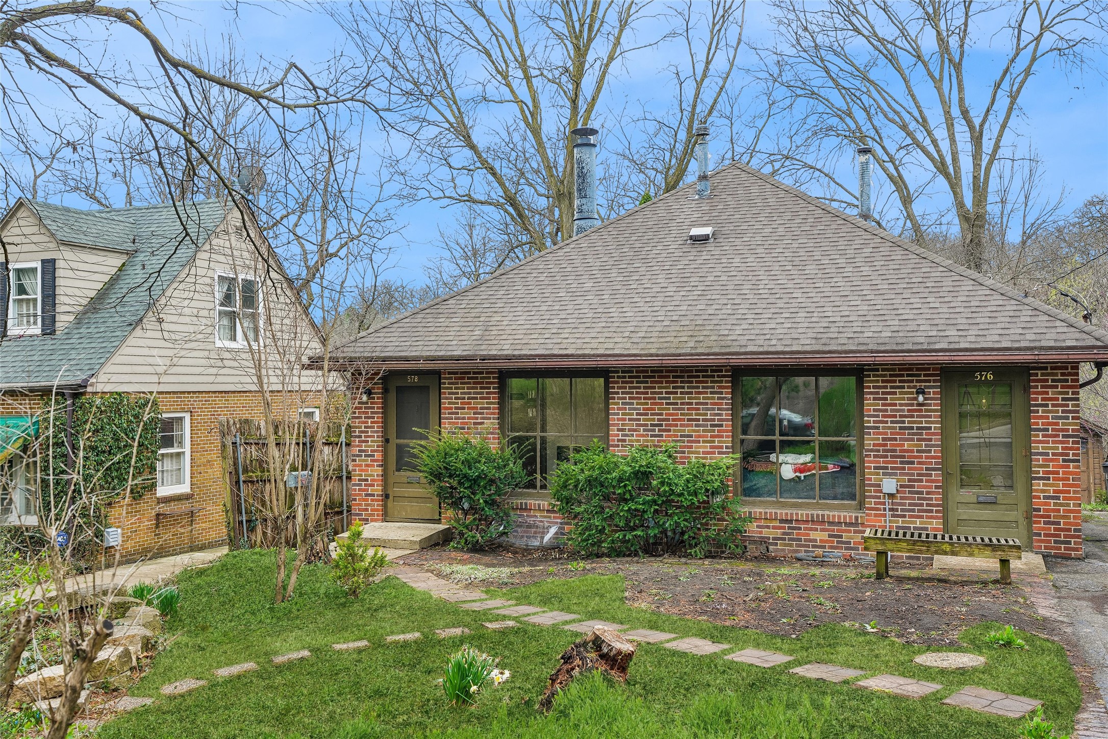 576 & 578 SW 42nd Street