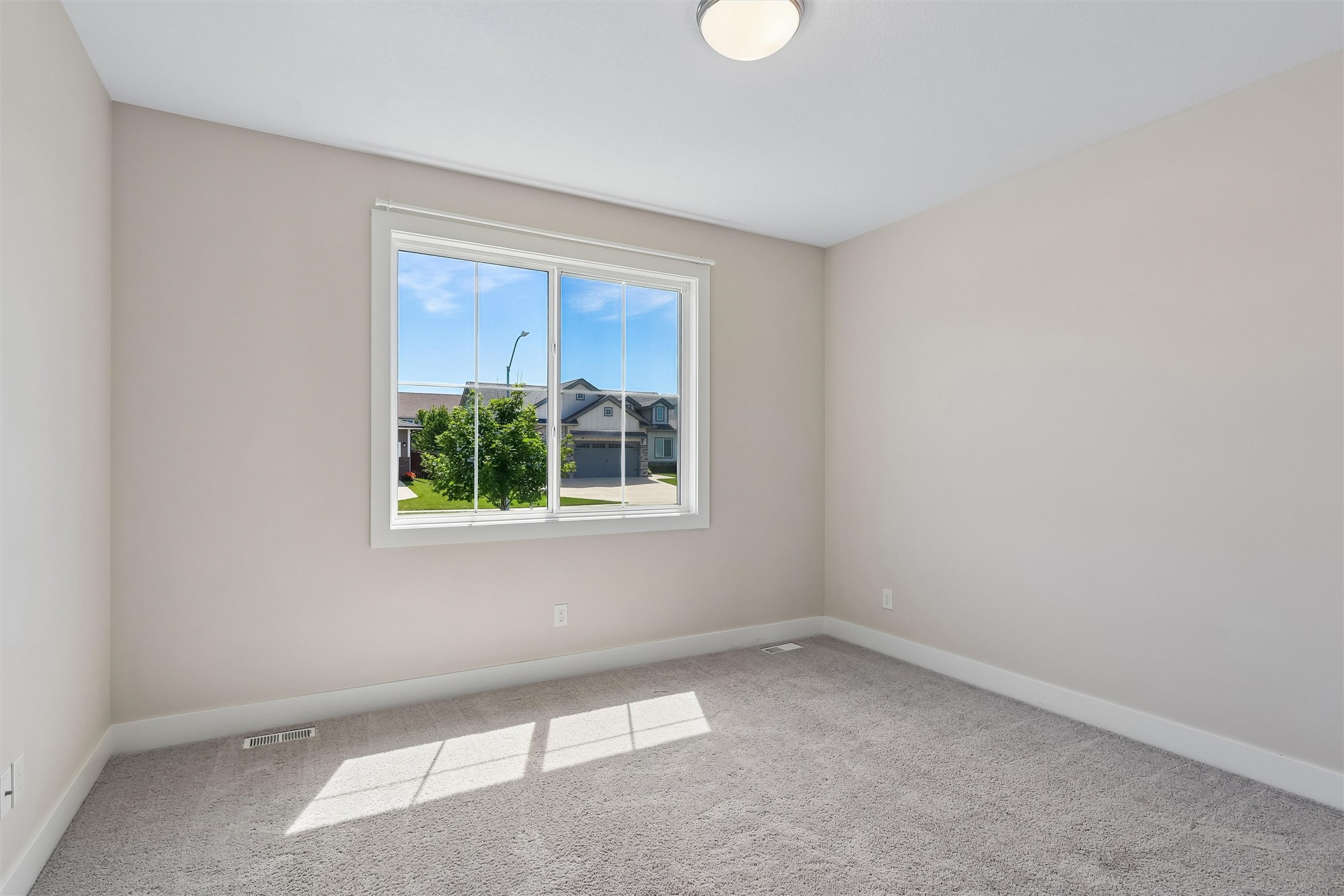 460 NW Gracewood Drive