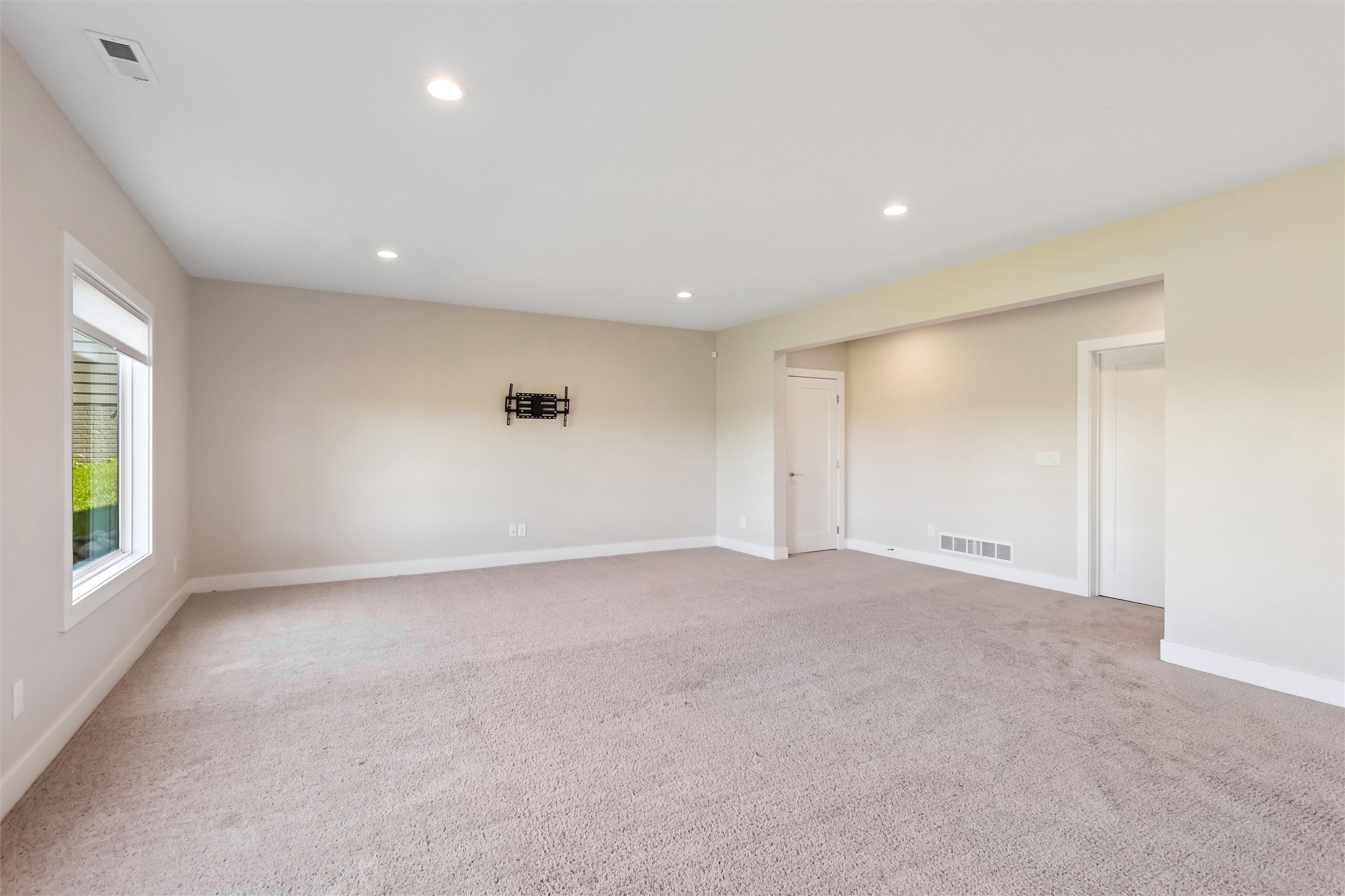 460 NW Gracewood Drive