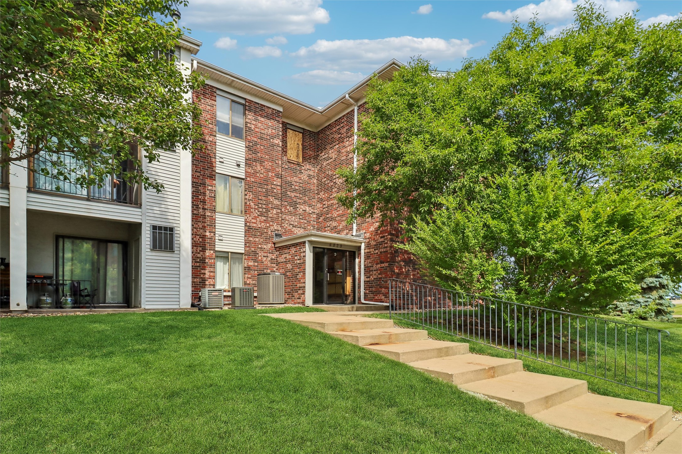 4829 86th Street 25