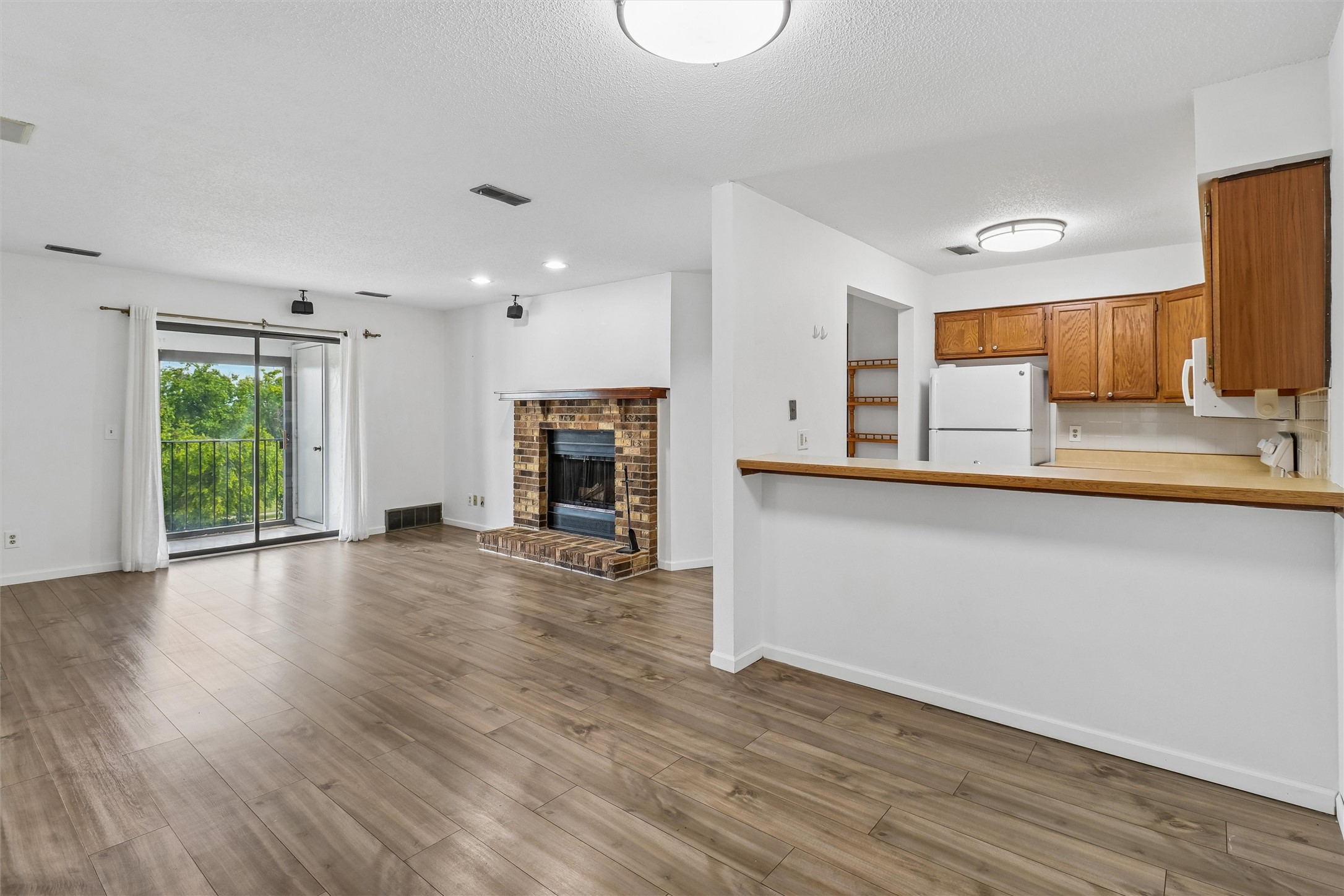 4829 86th Street 25