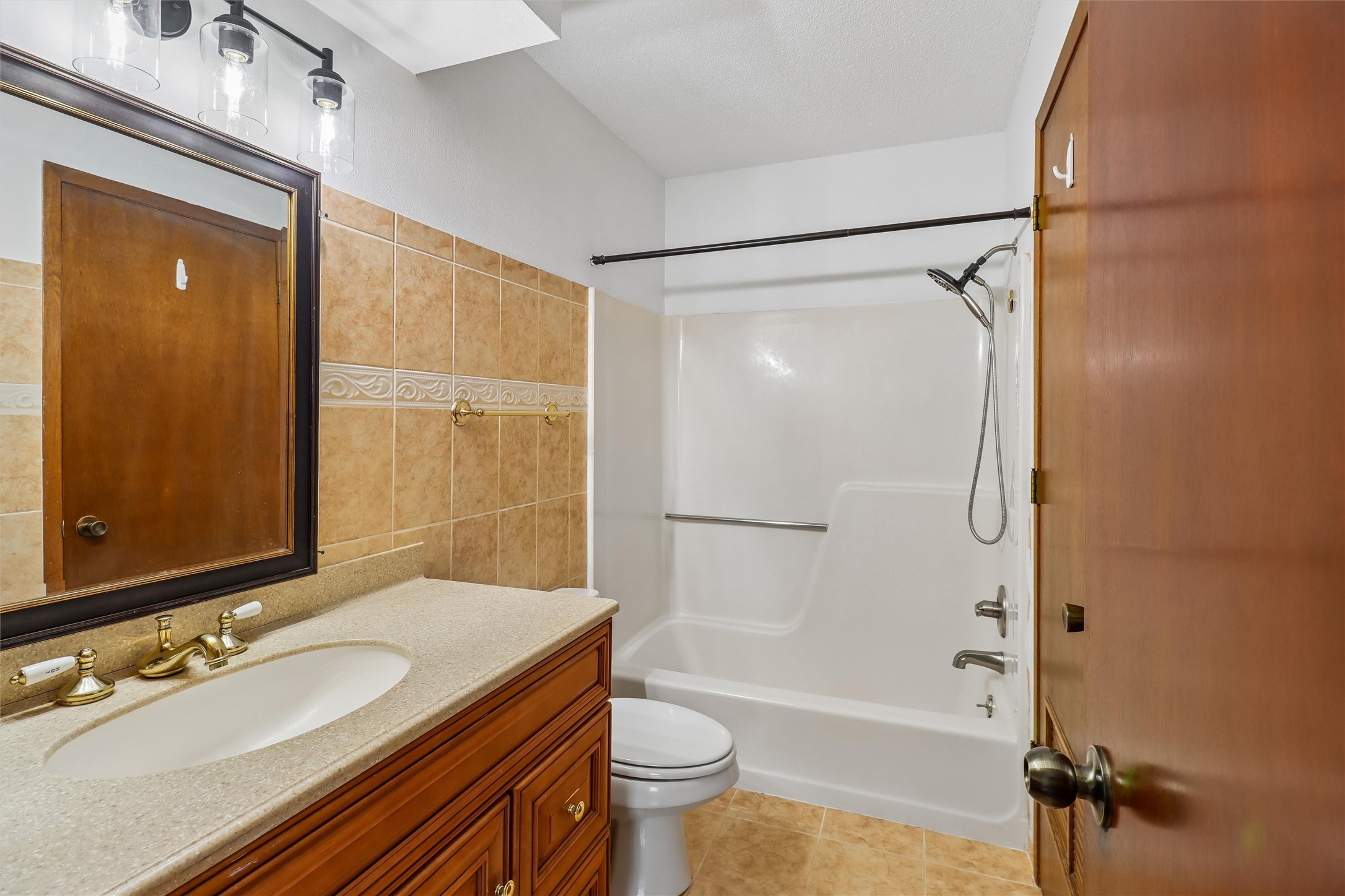 4829 86th Street 25
