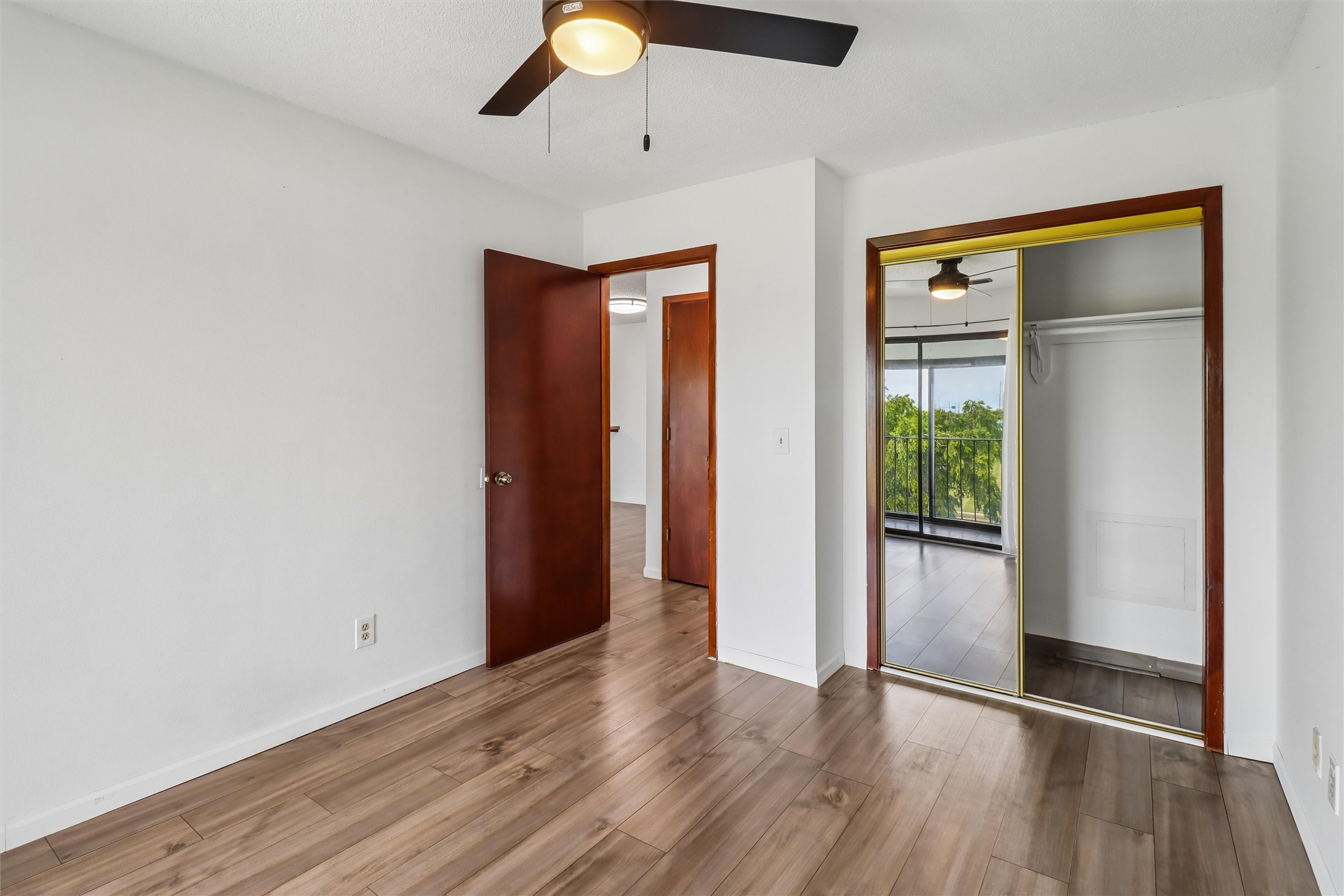 4829 86th Street 25