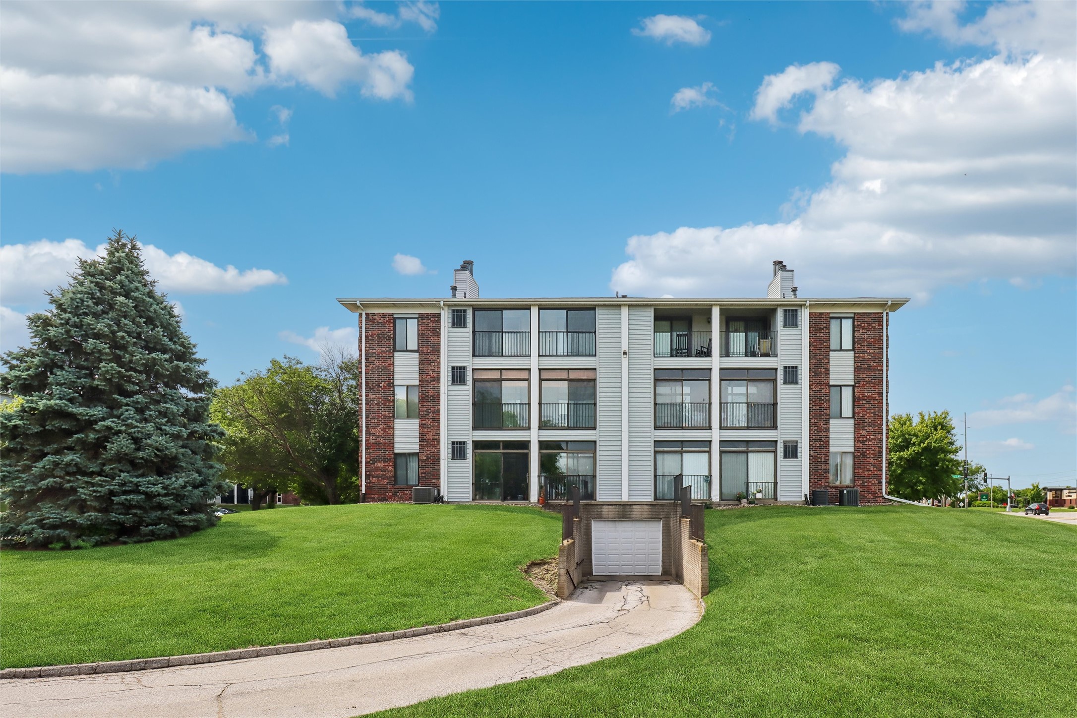 4829 86th Street 25