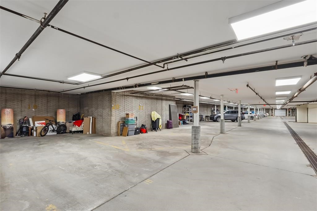 4829 86th Street 25