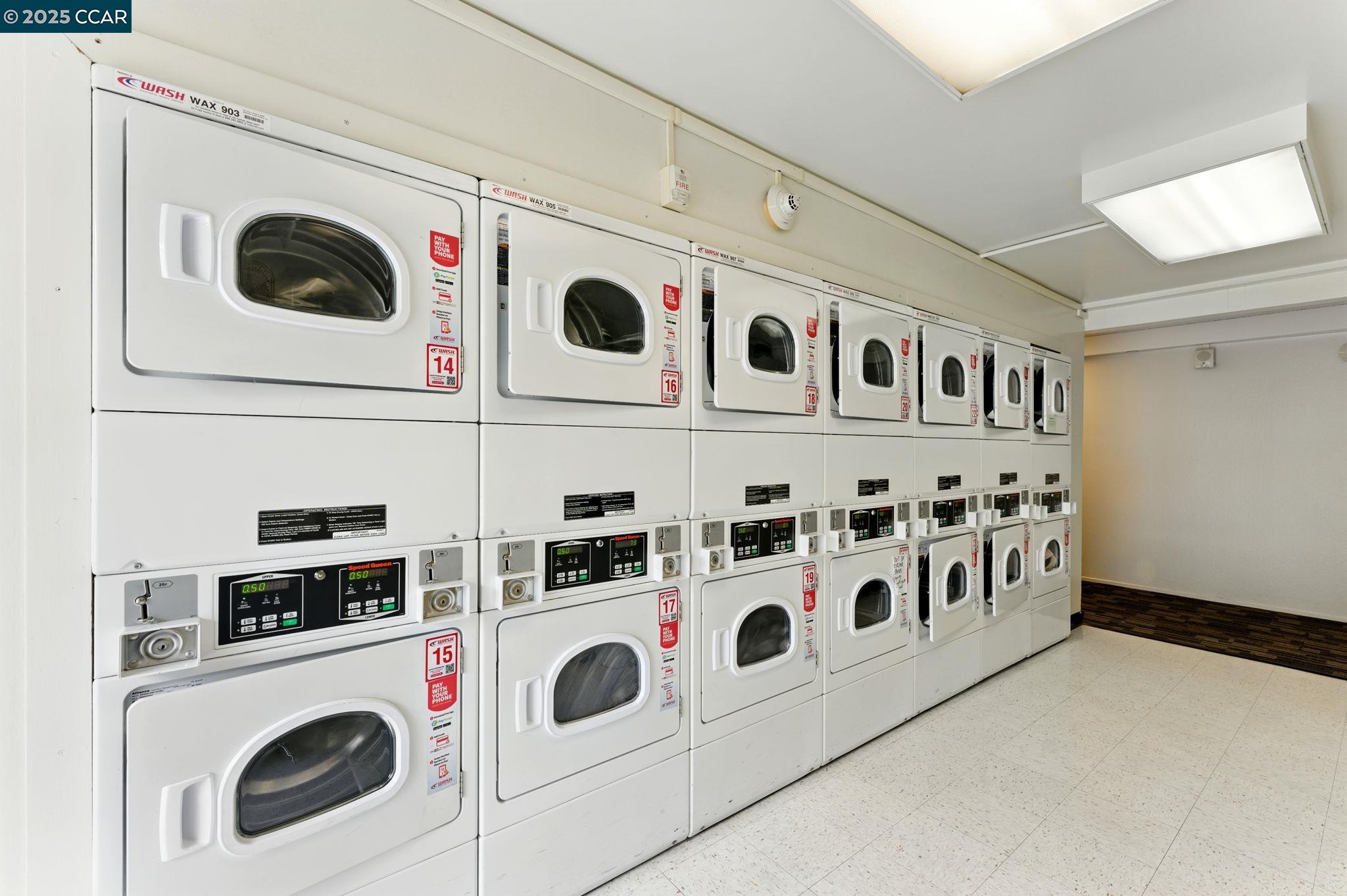 9 Commodore Dr # A208