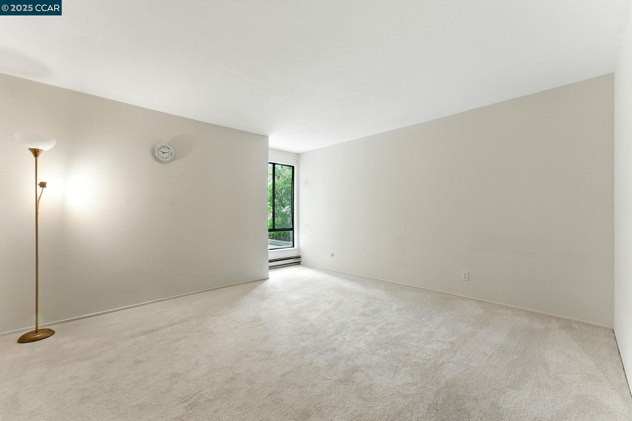 9 Commodore Dr # A208